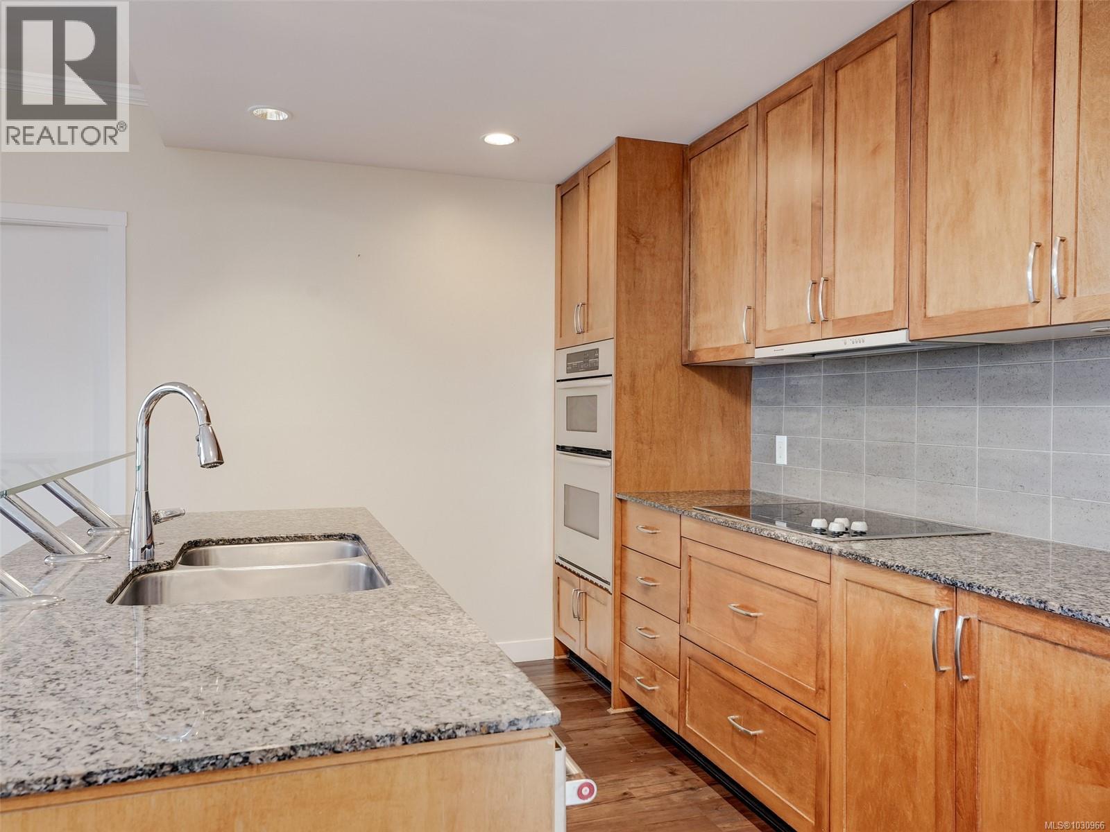 #604 788 HUMBOLDT ST - 10