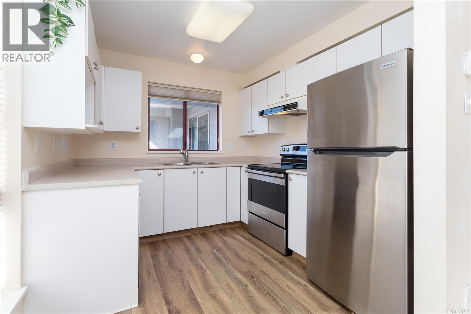 #308 545 MANCHESTER RD - 10