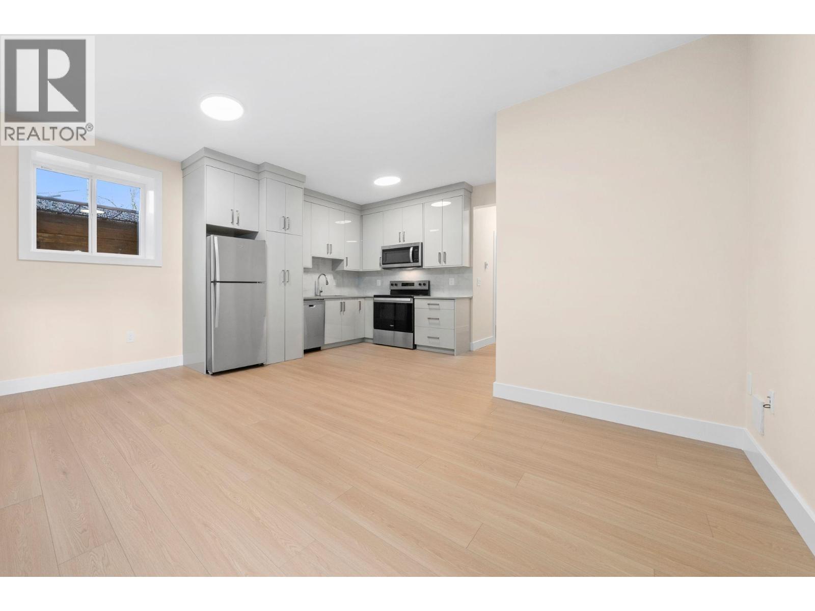 361 E 22ND STREET, North Vancouver