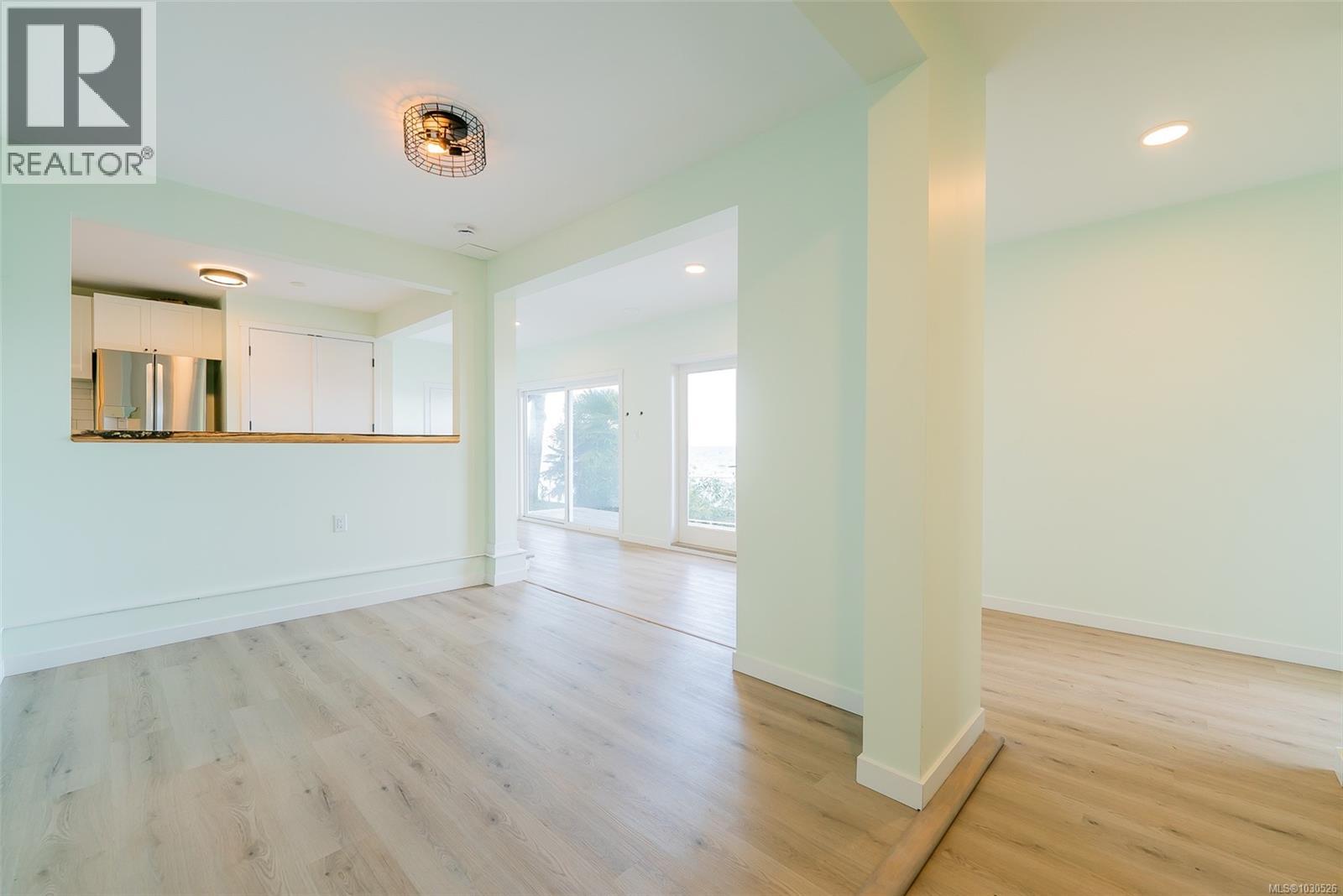 4978 FILLINGER CRES - 48