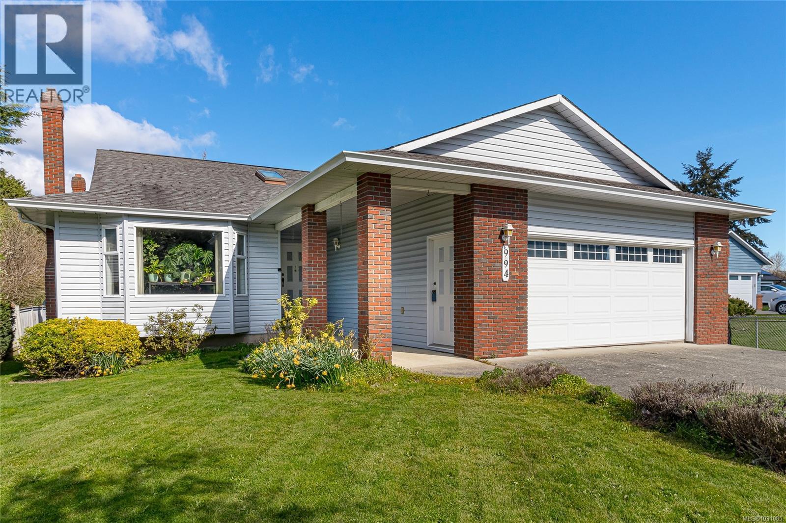 994 Meadowview Pl - 2