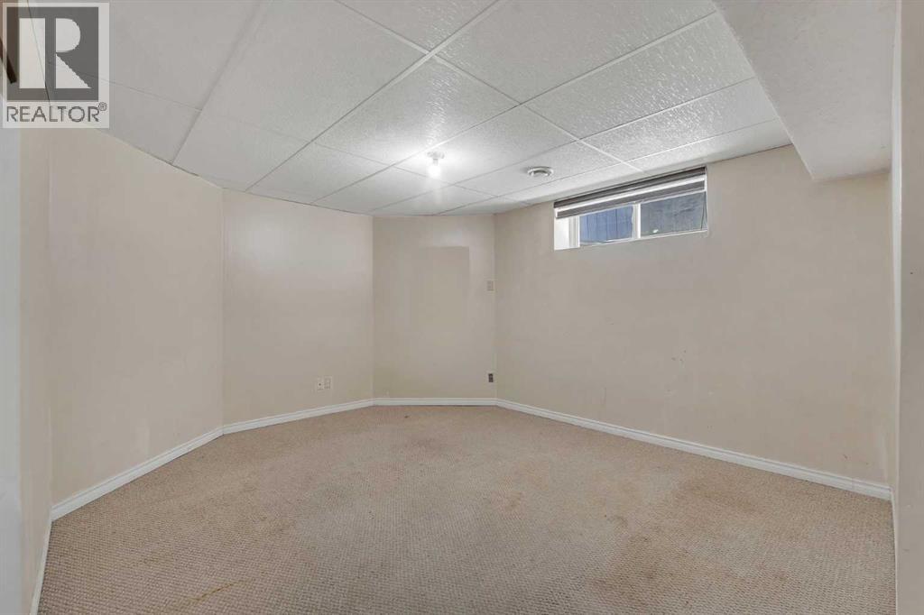 Single Family House for Sale in  Taradale Drive NE Taradale Calgary 