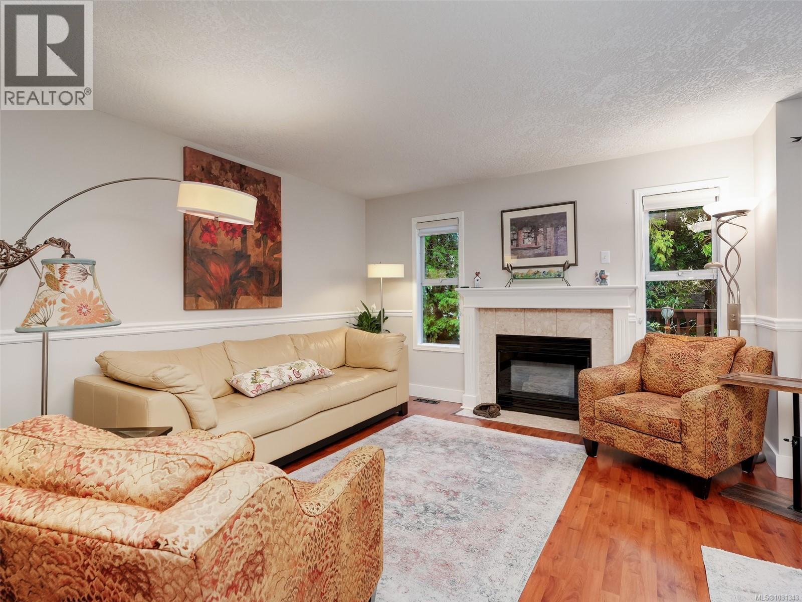 #19 4560 West Saanich Rd - 2