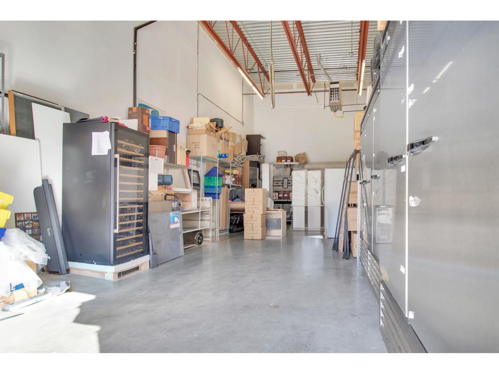 205 30610 PROGRESSIVE WAY — photo 9