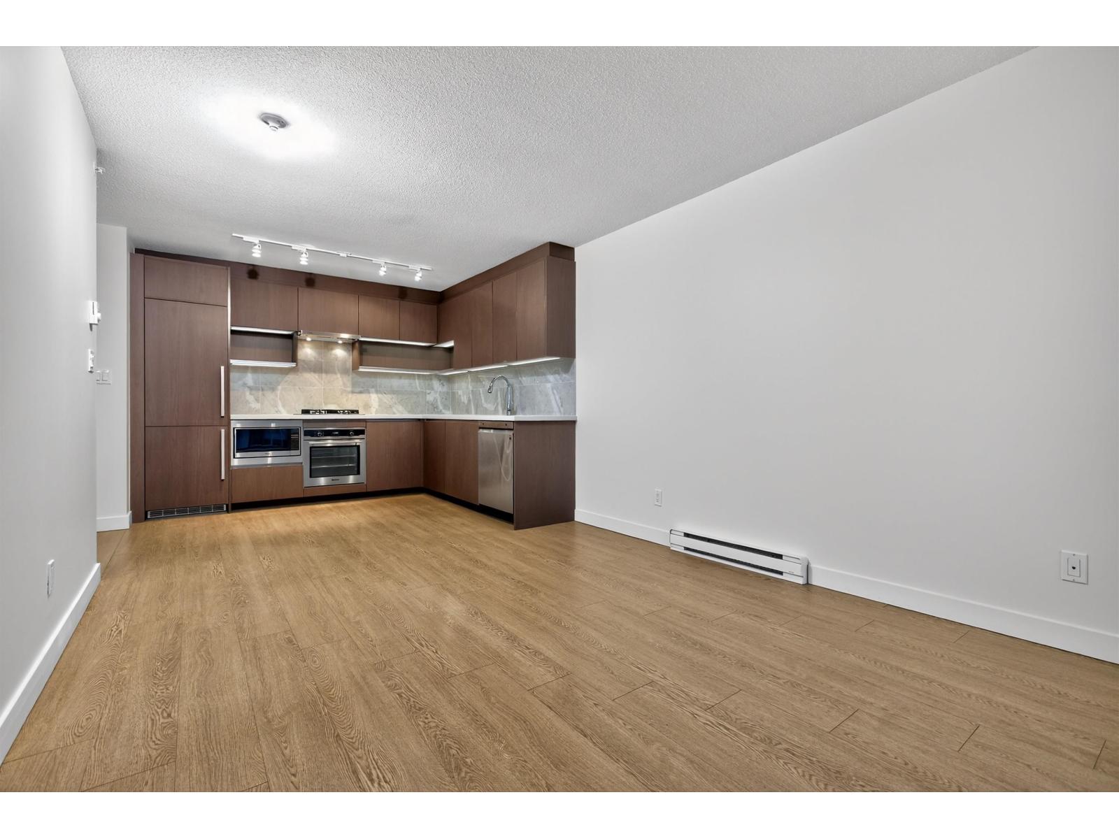 3008 13696 100 AVENUE, Surrey