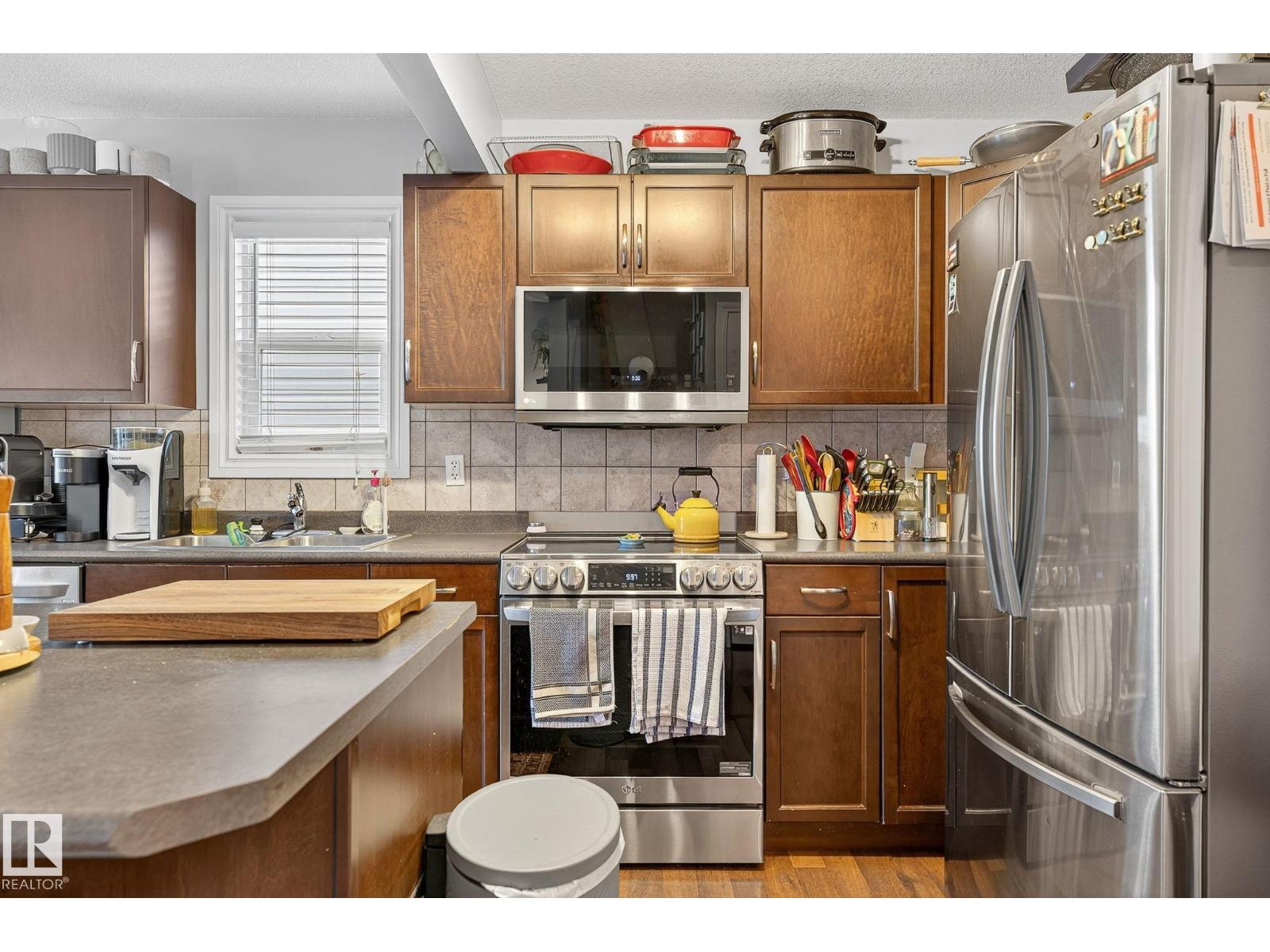 #26 85 Spruce Village DR W - 20
