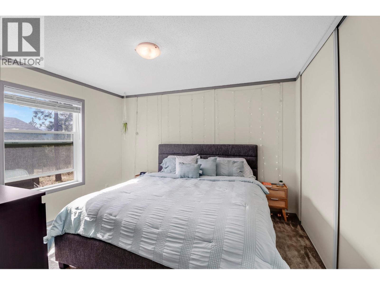 1008 STEEPLEVIEW Drive NW, Cranbrook