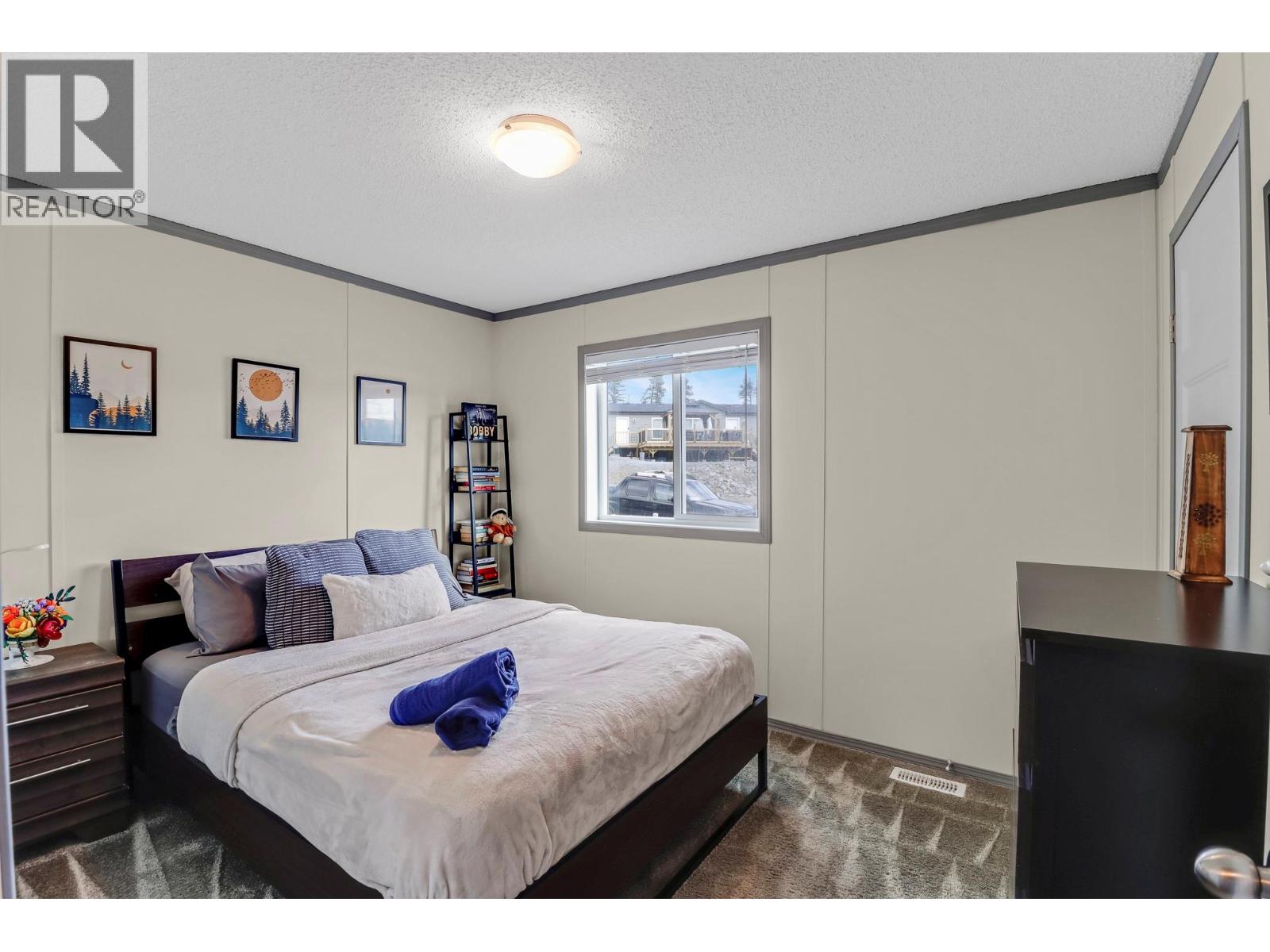 1008 STEEPLEVIEW Drive NW, Cranbrook