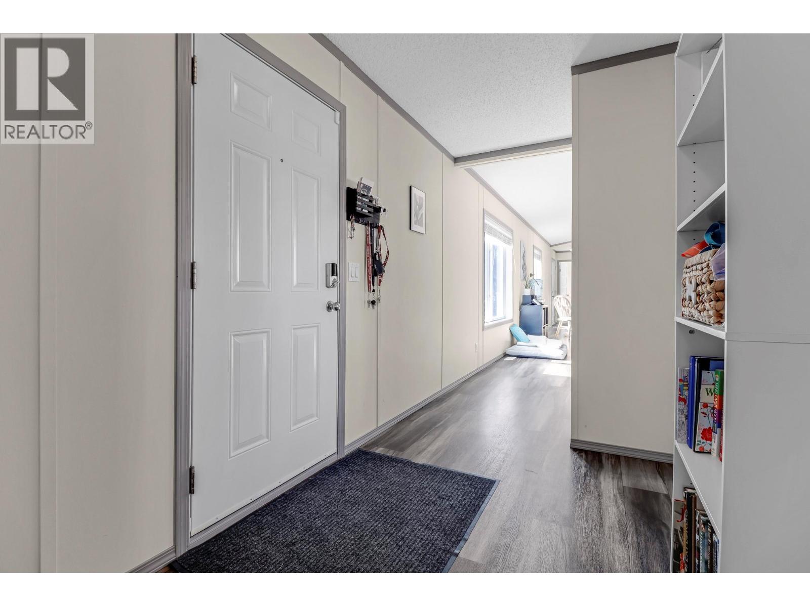 1008 STEEPLEVIEW Drive NW, Cranbrook