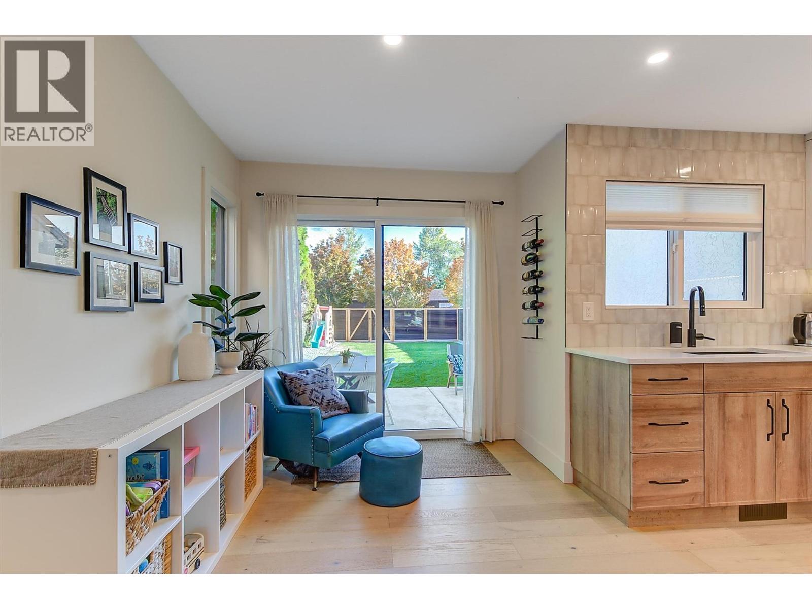 985 Manhattan Drive, Kelowna