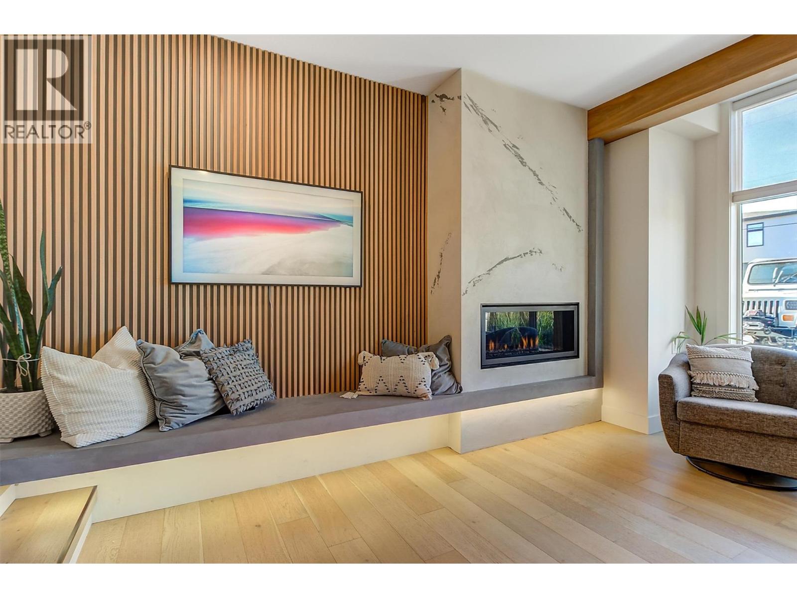 985 Manhattan Drive, Kelowna