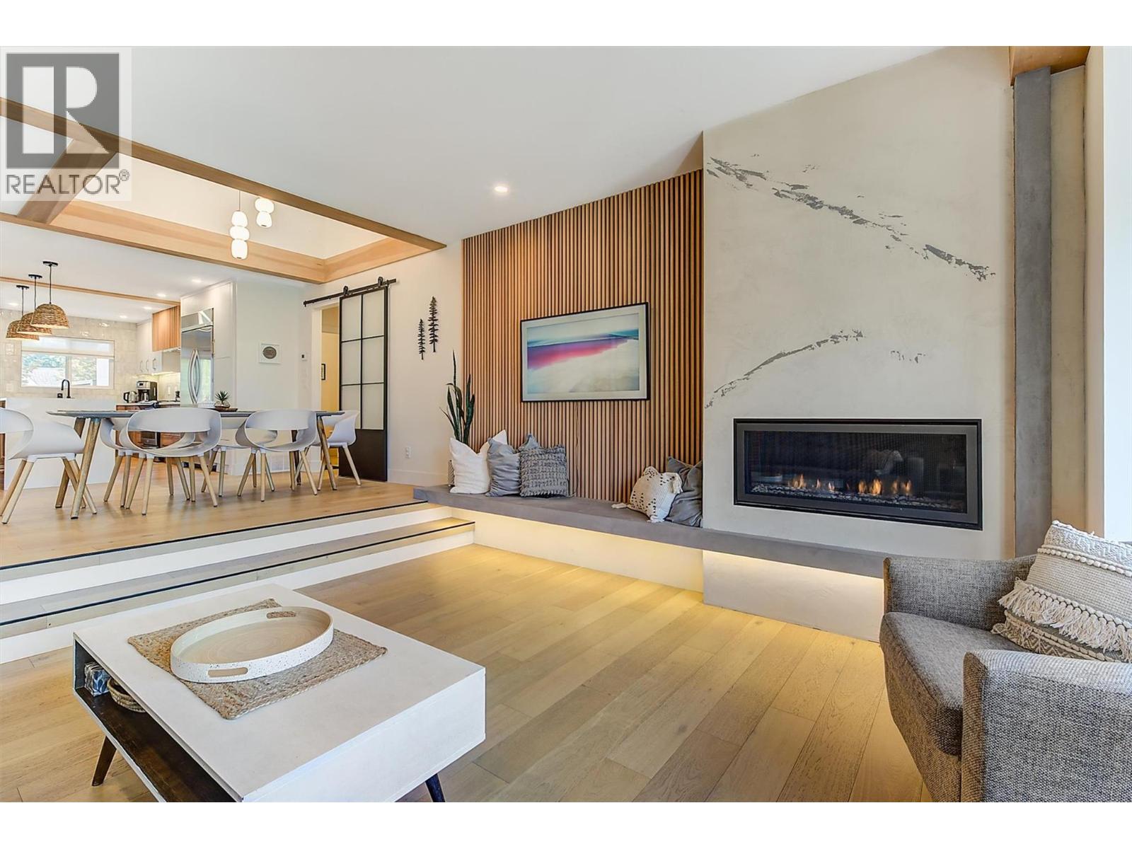 985 Manhattan Drive, Kelowna