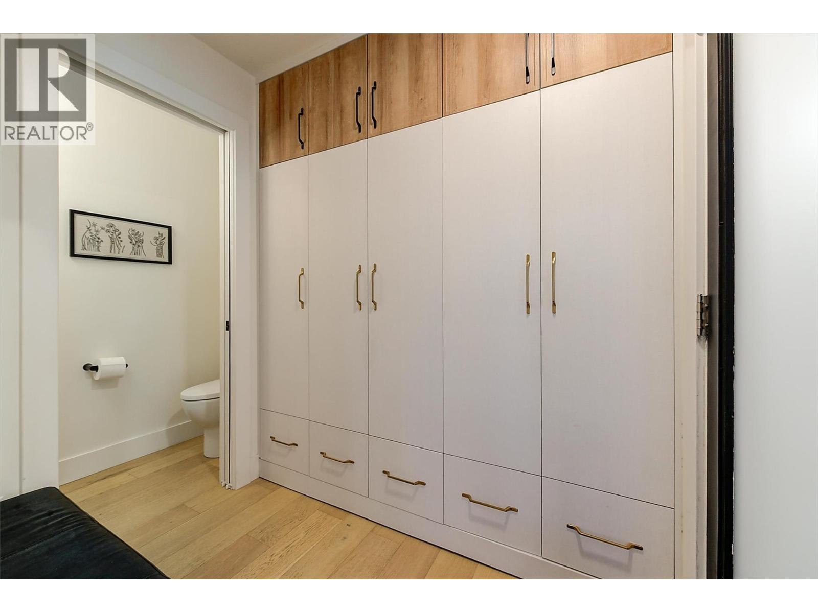 985 Manhattan Drive, Kelowna