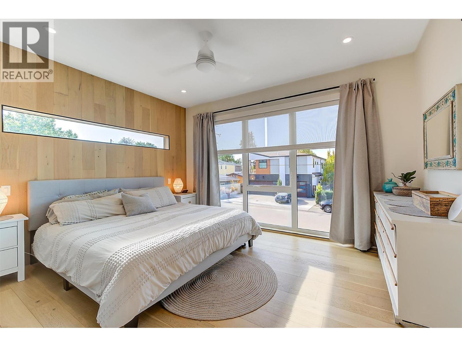 985 Manhattan Drive, Kelowna