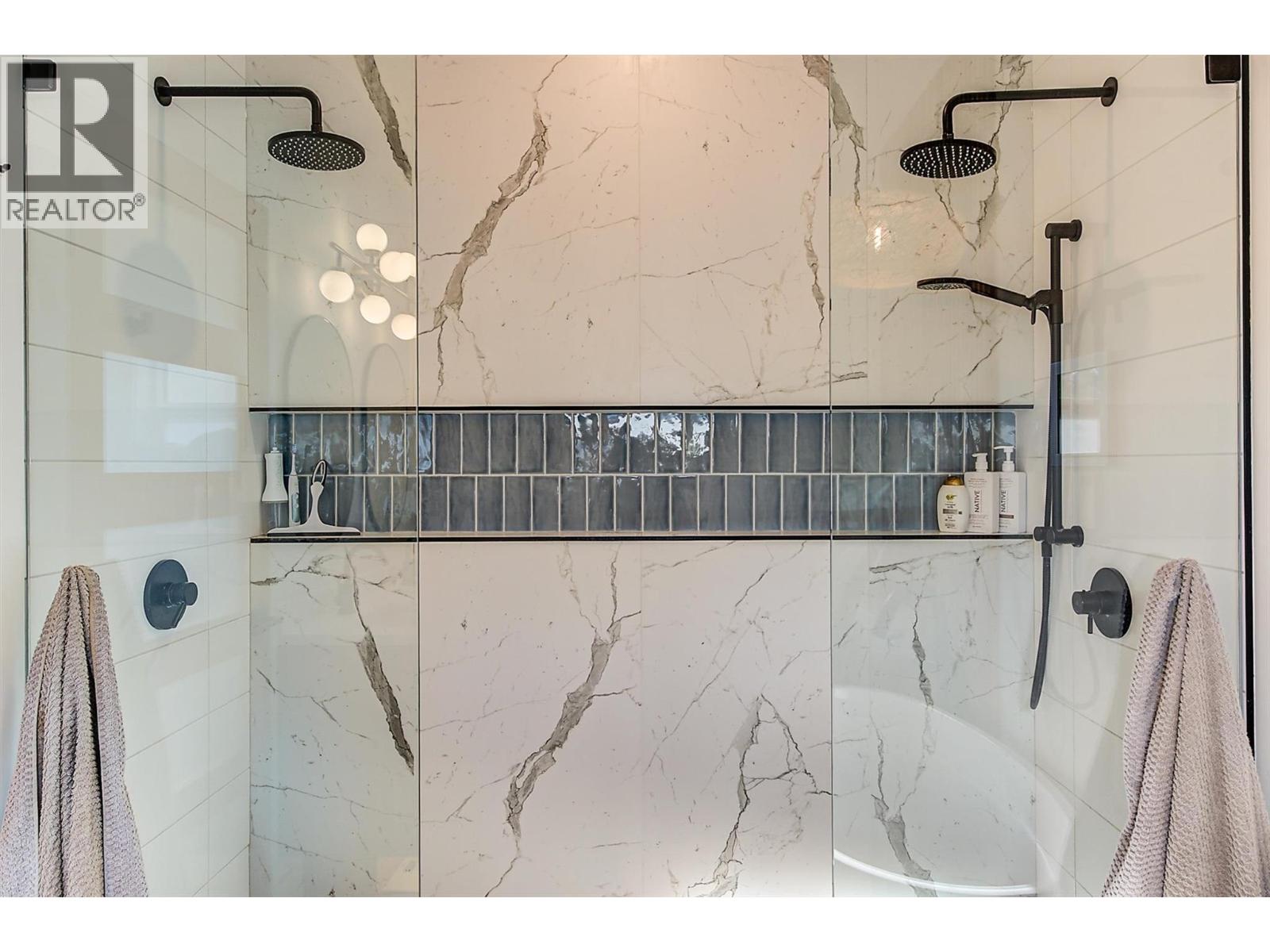 985 Manhattan Drive, Kelowna