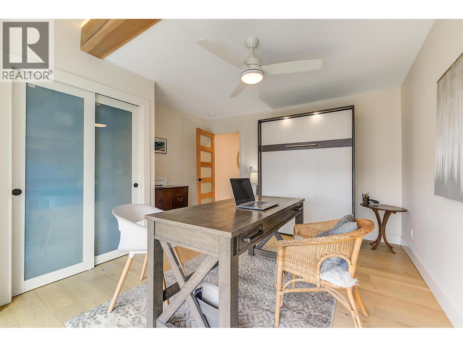 985 Manhattan Drive, Kelowna