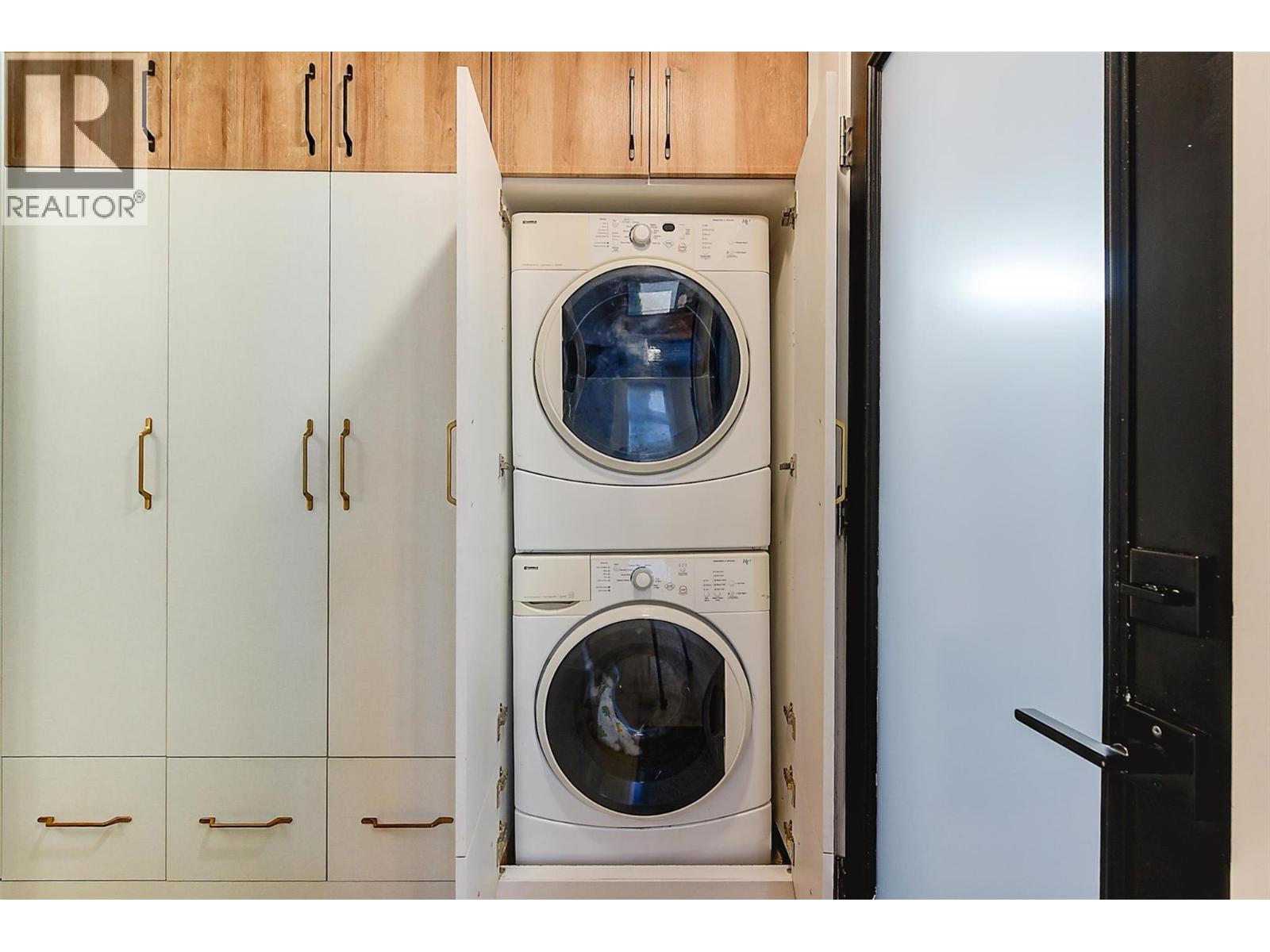 985 Manhattan Drive, Kelowna