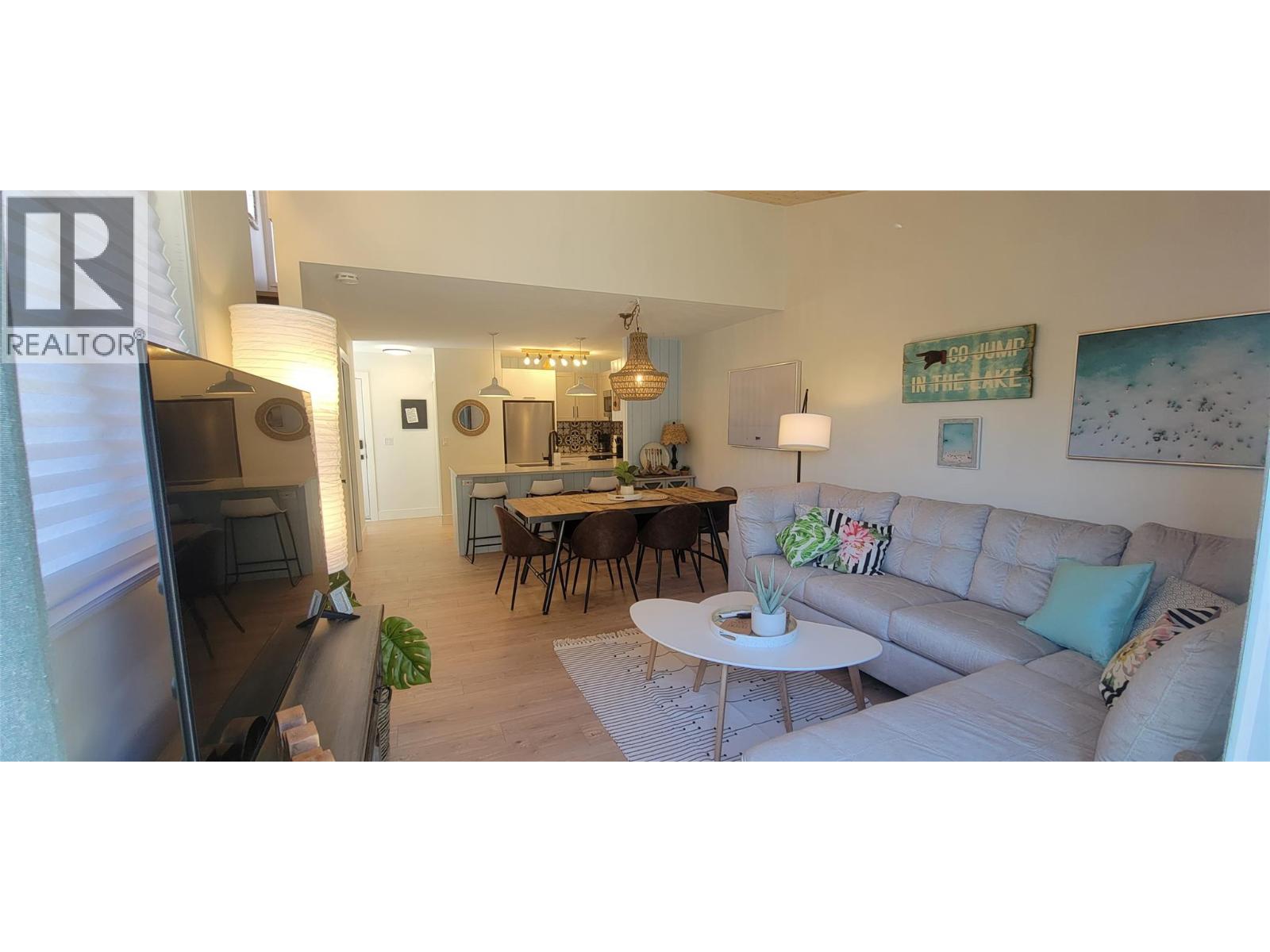 985 Manhattan Drive, Kelowna