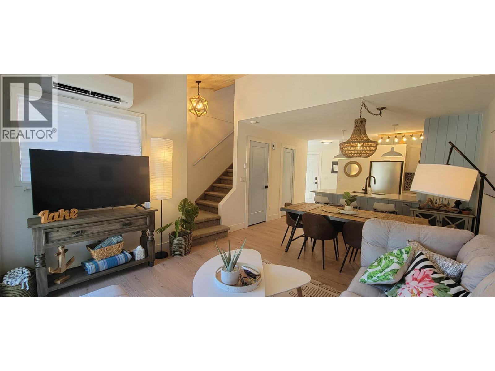 985 Manhattan Drive, Kelowna