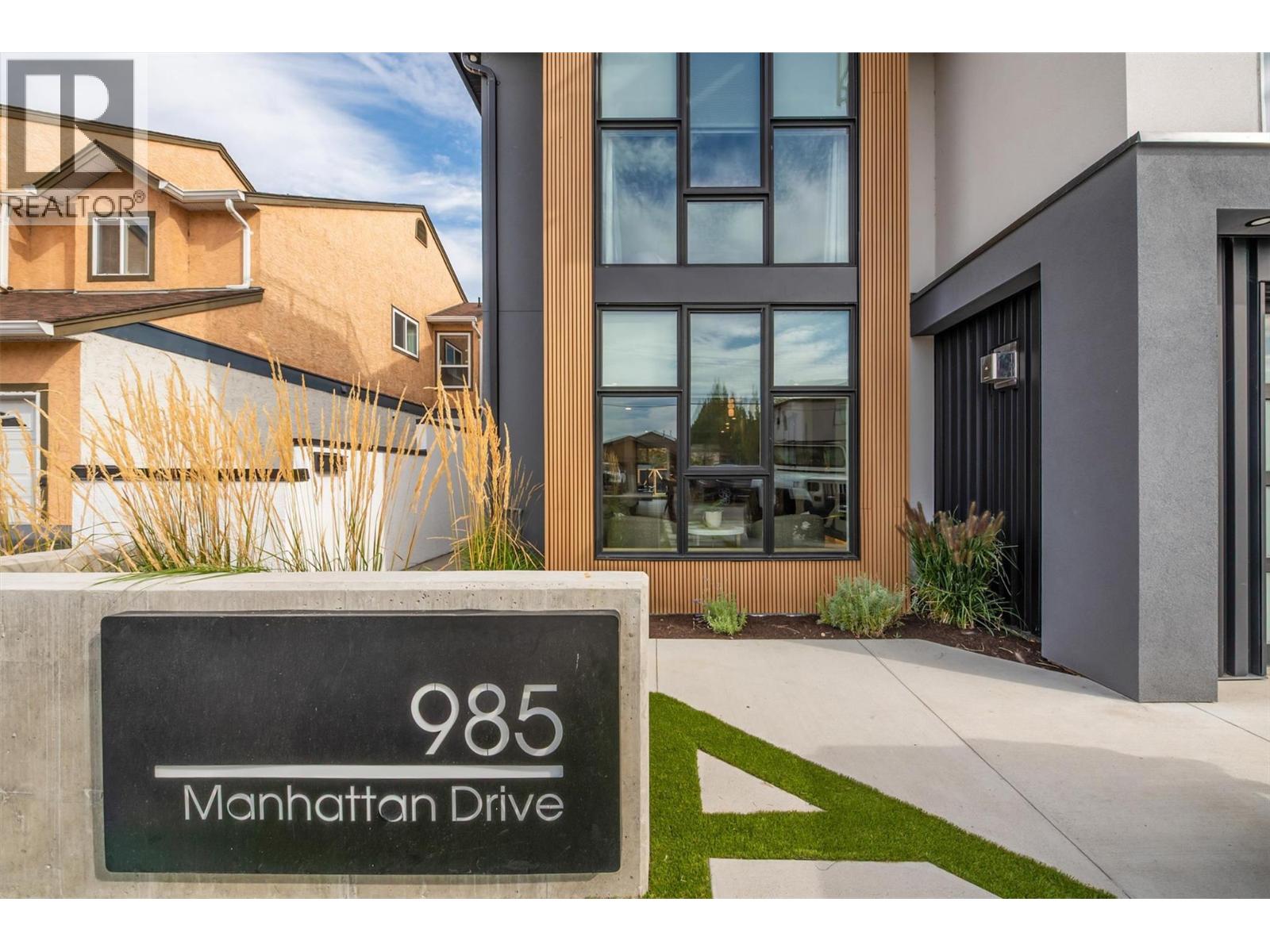 985 Manhattan Drive, Kelowna