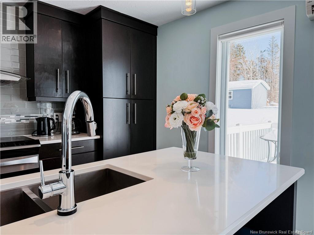 215 Lady Russell - 14