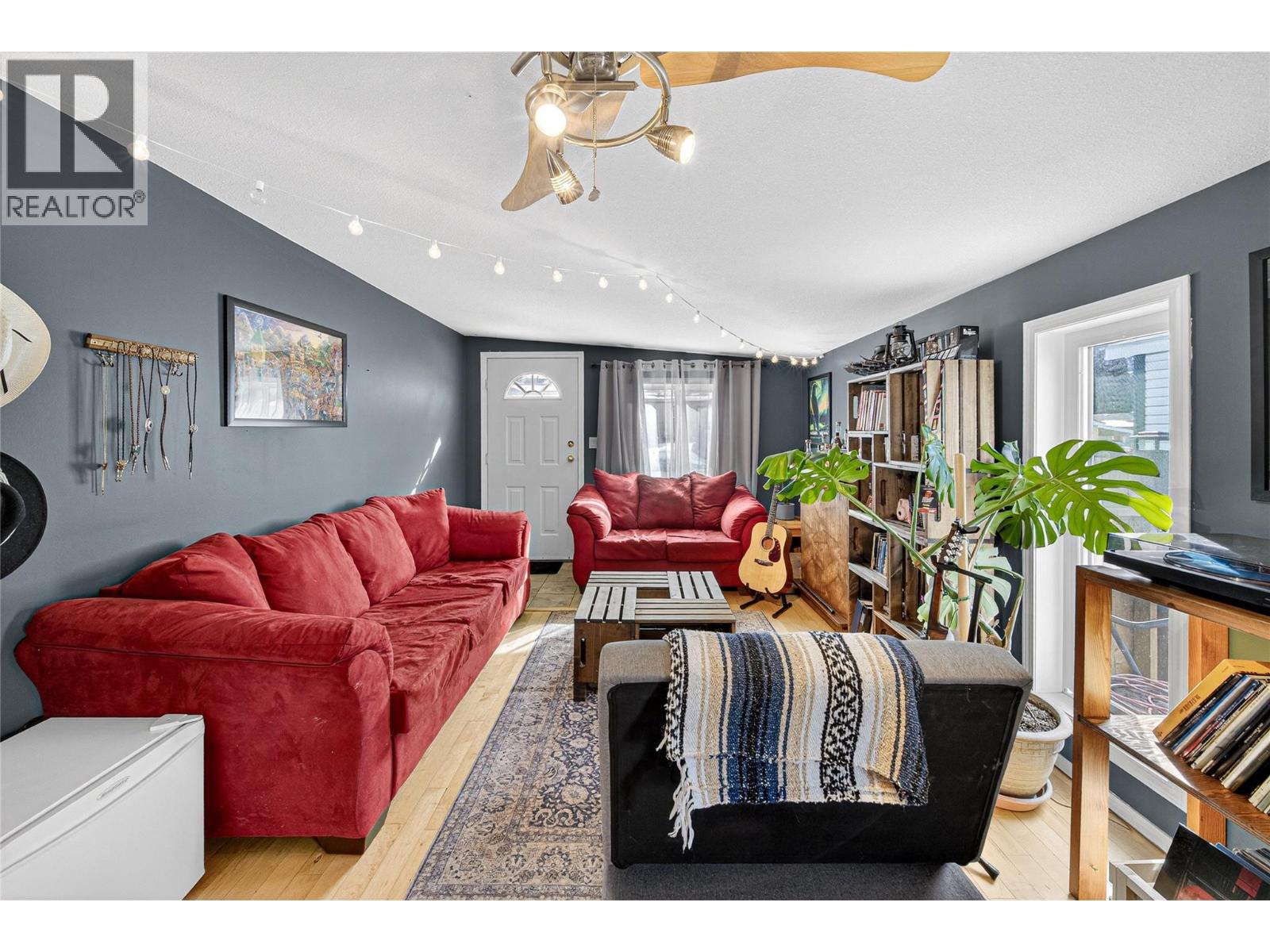 29 SLALOM DRIVE - 14