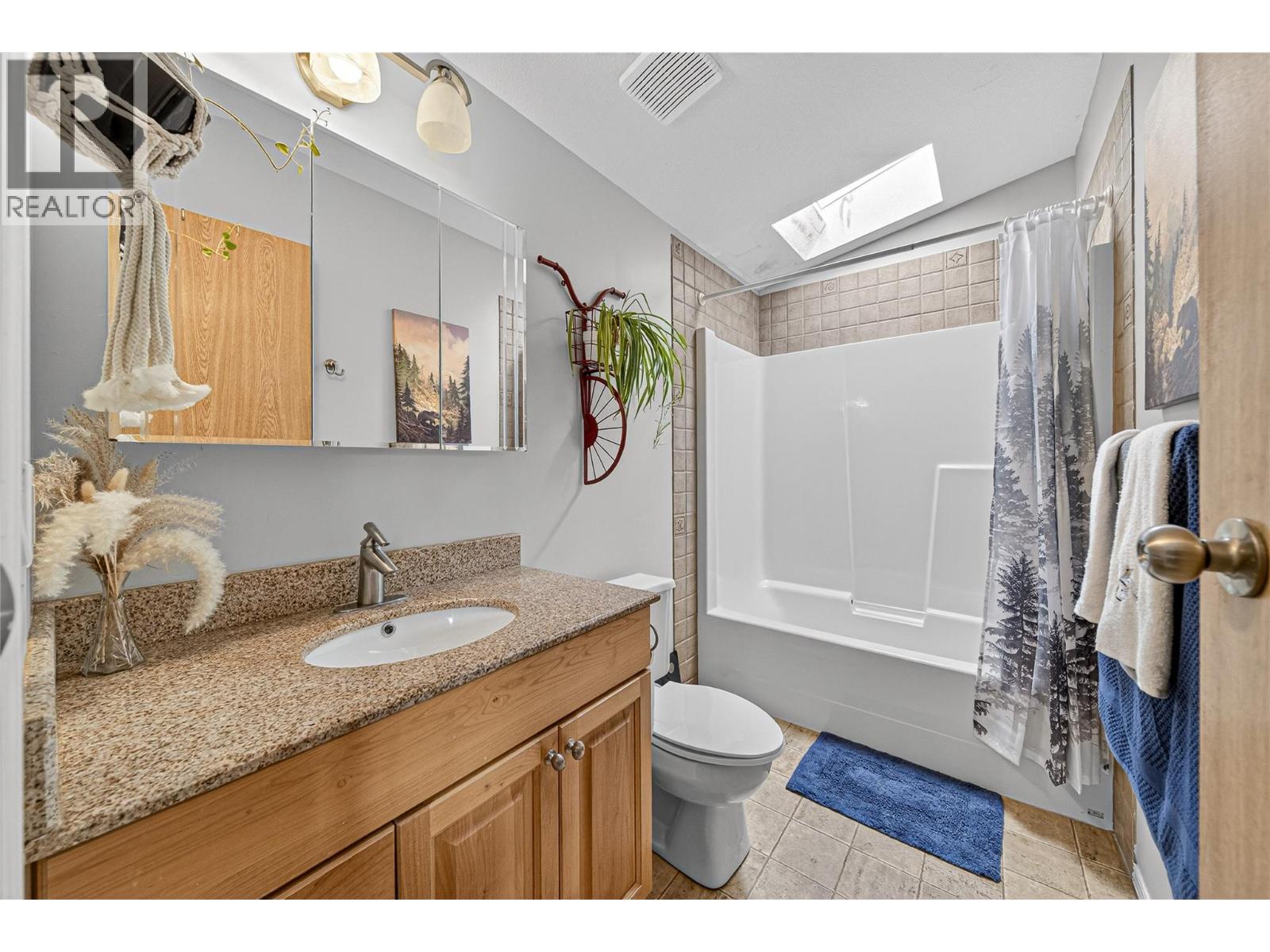 29 SLALOM DRIVE - 23