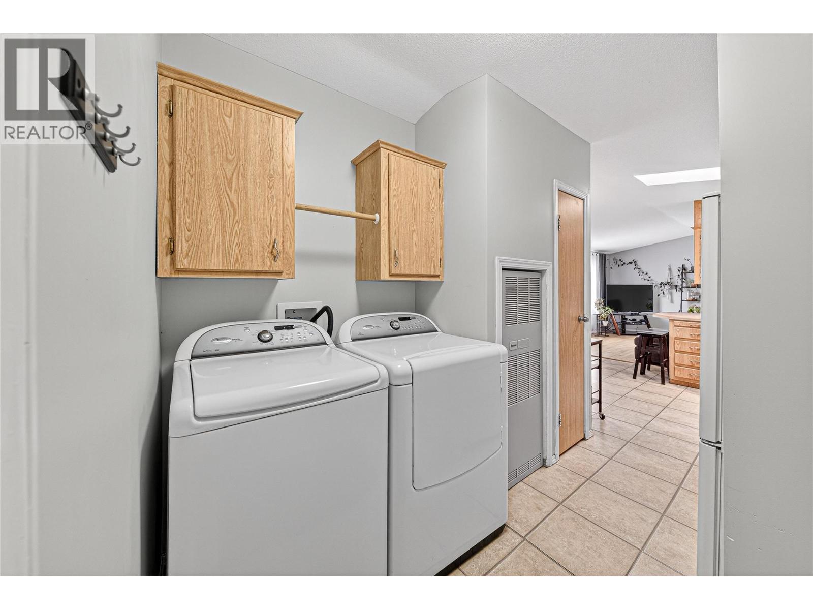 29 SLALOM DRIVE - 29