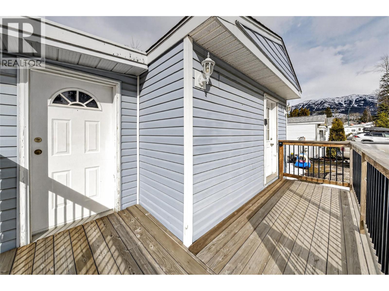 29 SLALOM DRIVE - 35