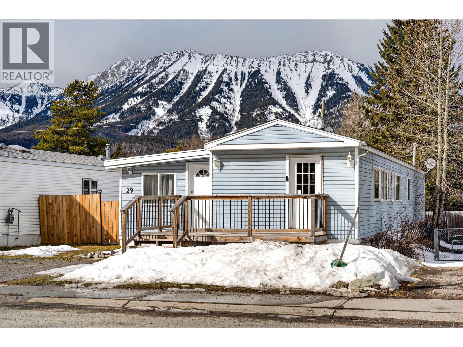 29 SLALOM DRIVE - 36