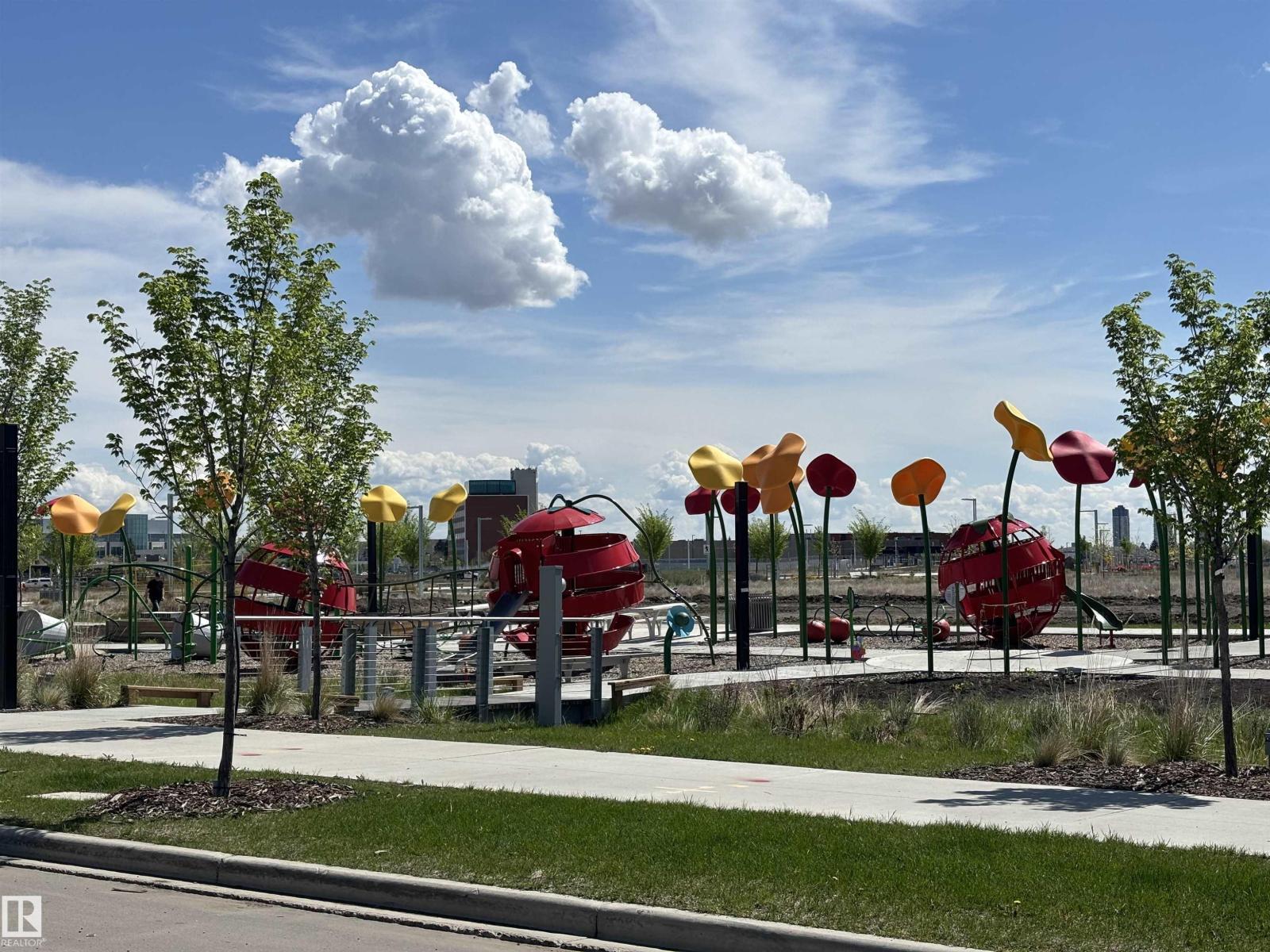 2748 BLATCHFORD RD NW, Edmonton