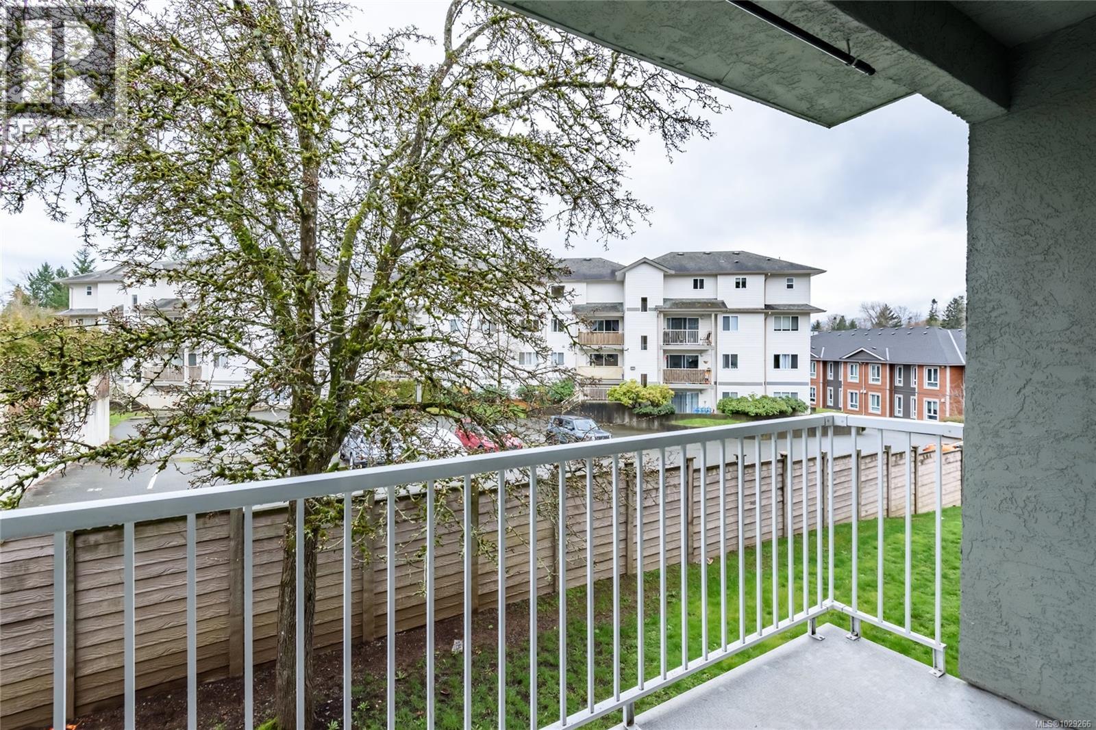 #202 123 BACK RD - 9