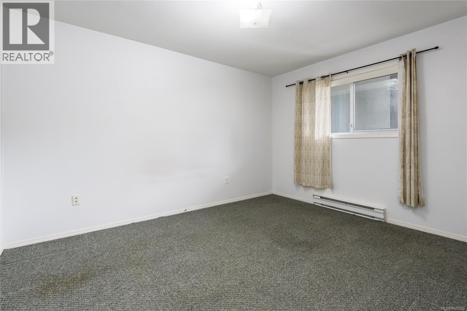 #202 123 BACK RD - 16