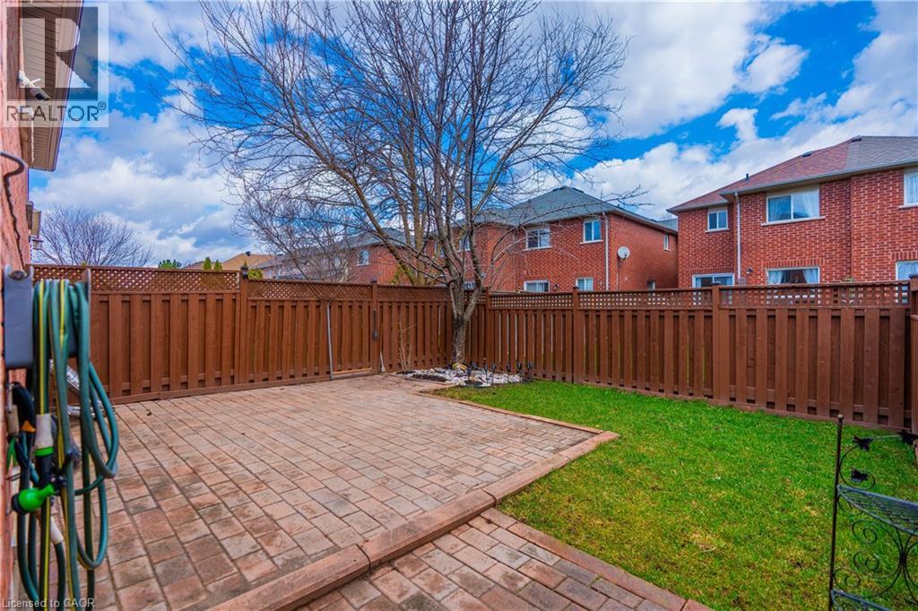 2305 NEWCASTLE Crescent - 38