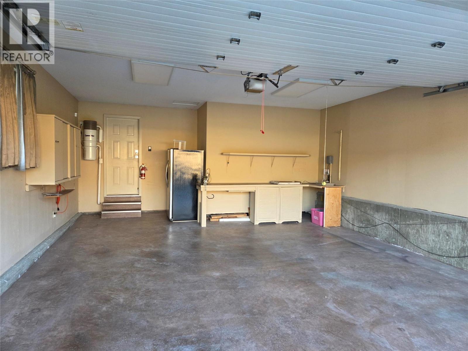 2149 CAPISTRANO DRIVE - 41