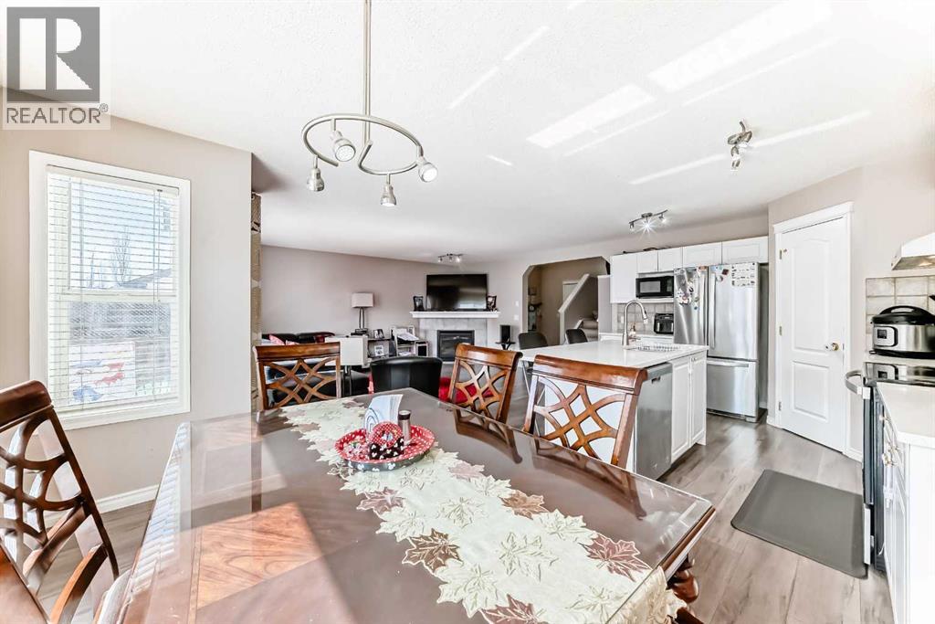 Single Family House for Sale in  Somerside Crescent SW Somerset Calgary 