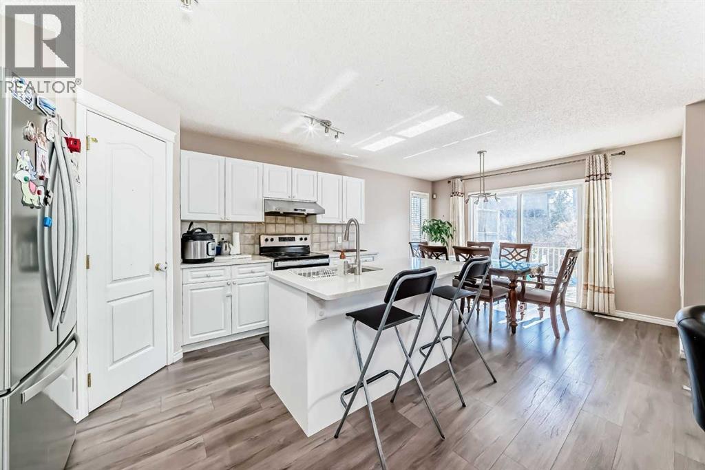 Single Family House for Sale in  Somerside Crescent SW Somerset Calgary 