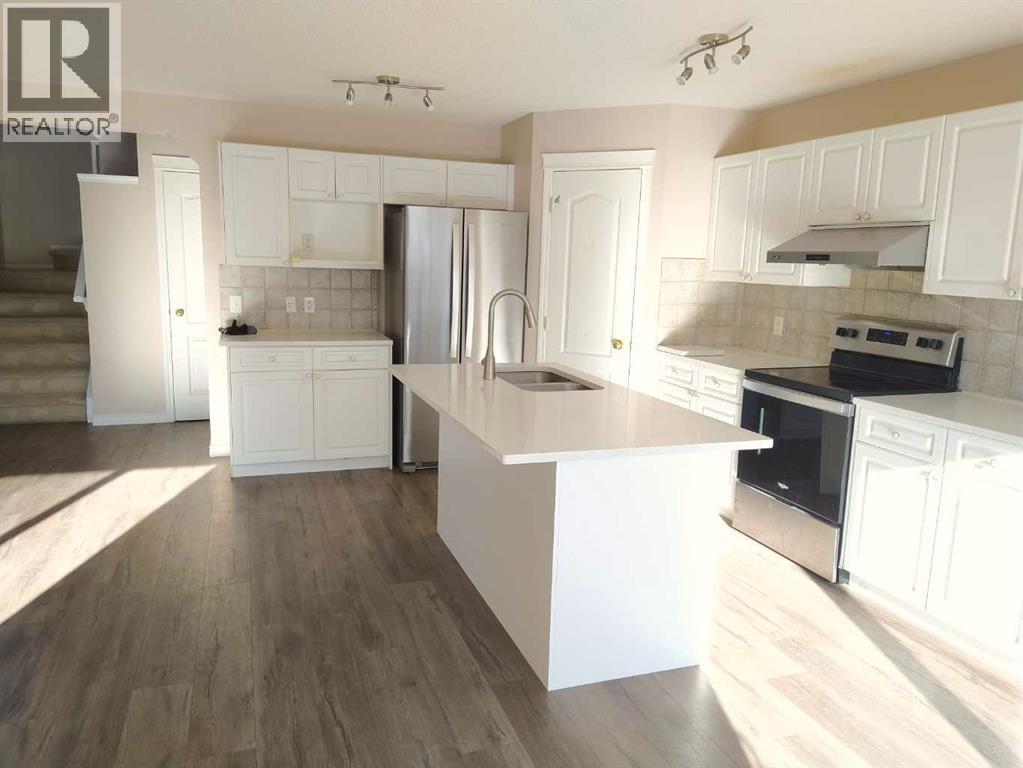 Single Family House for Sale in  Somerside Crescent SW Somerset Calgary 