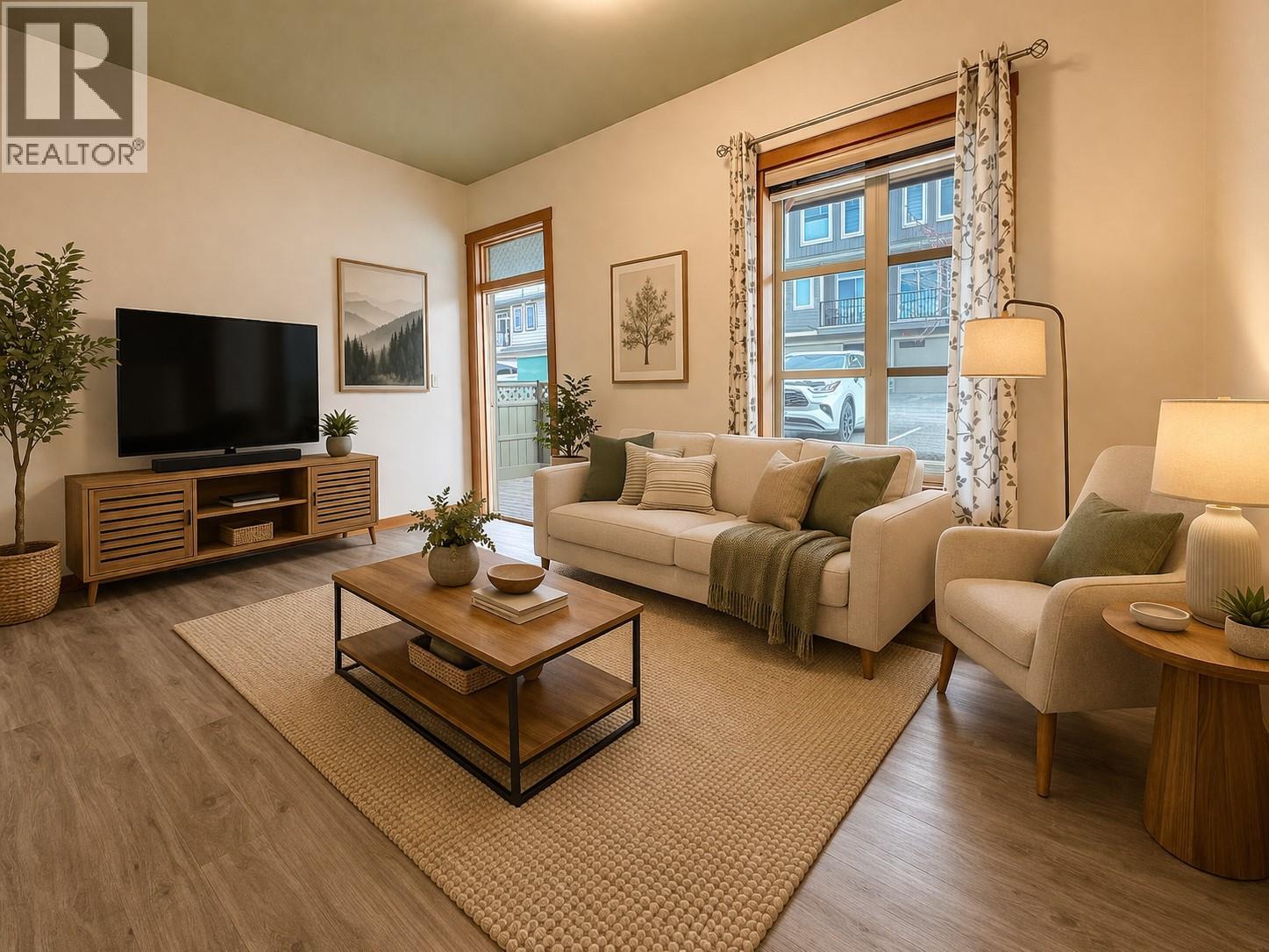 901 7TH Avenue Unit# 207, Invermere