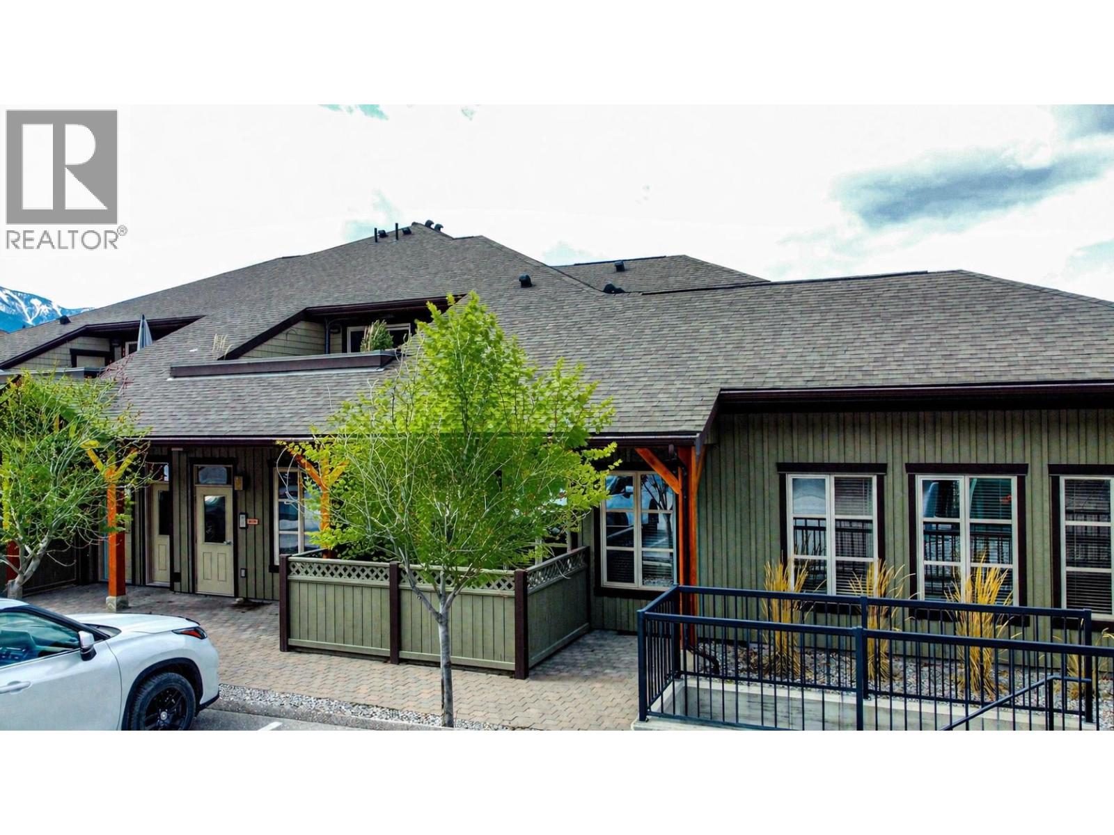 901 7TH Avenue Unit# 207, Invermere