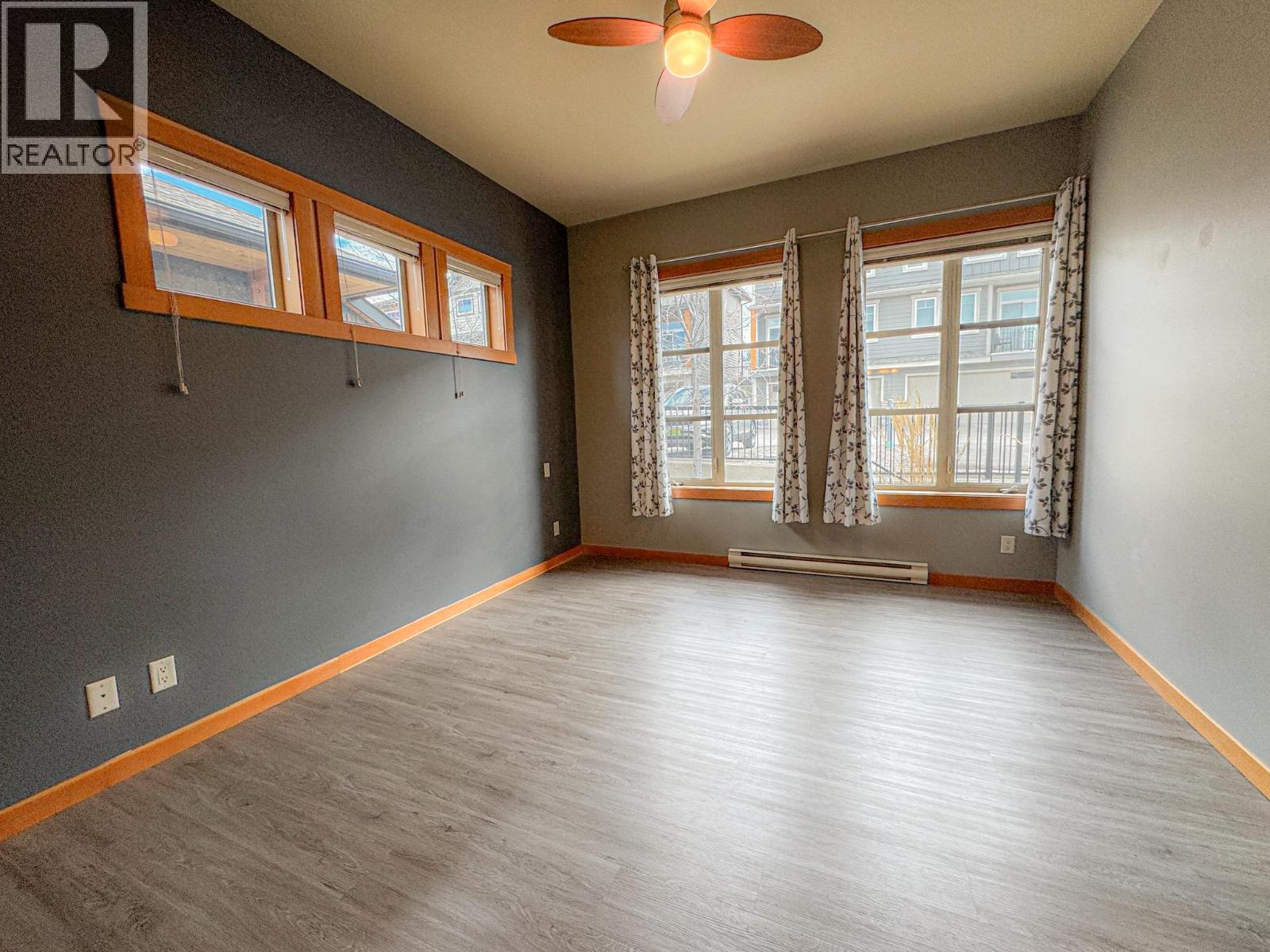 901 7TH Avenue Unit# 207, Invermere