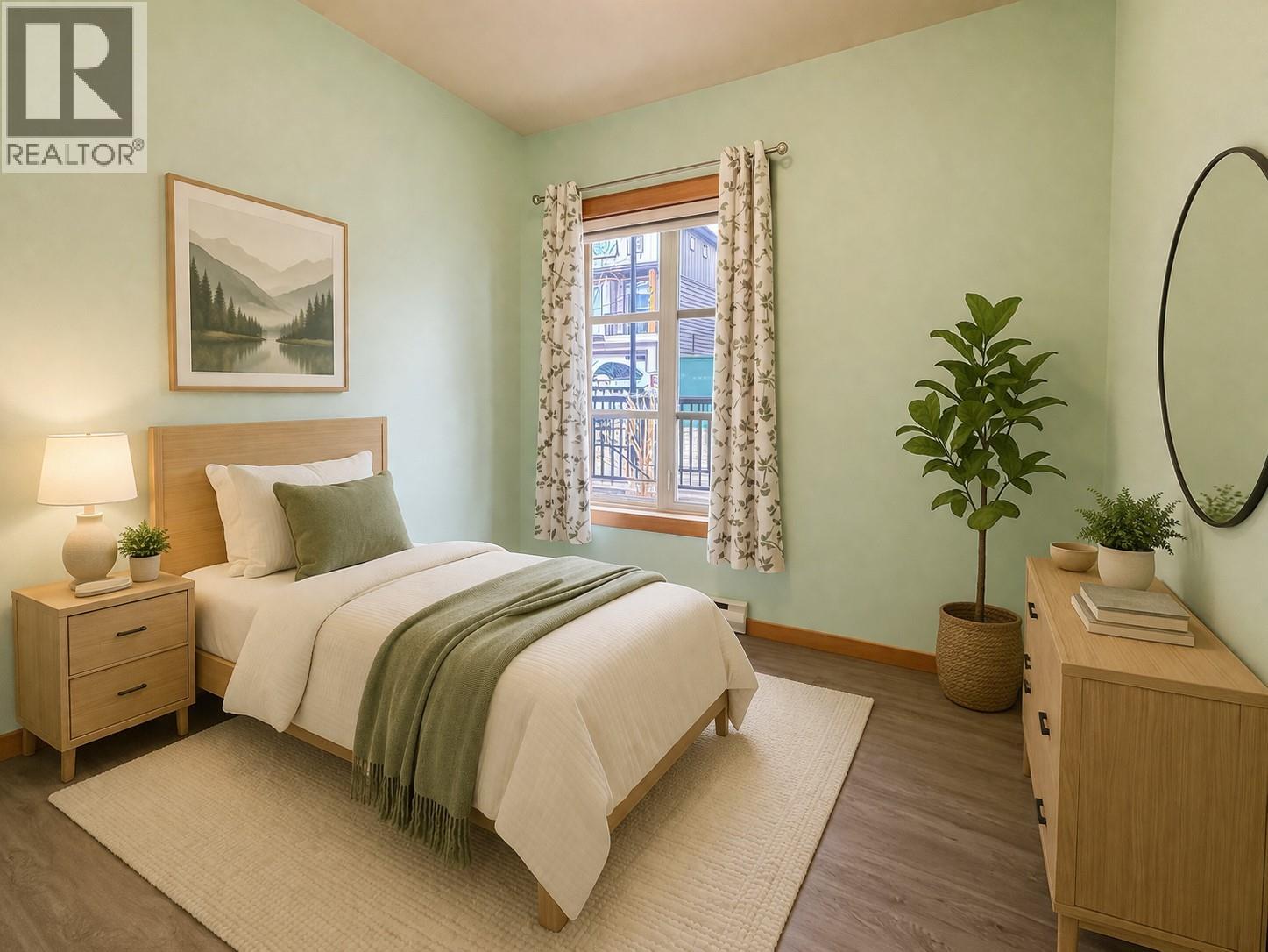 901 7TH Avenue Unit# 207, Invermere