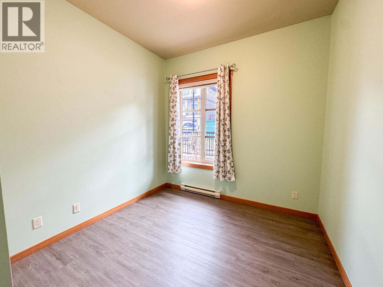 901 7TH Avenue Unit# 207, Invermere