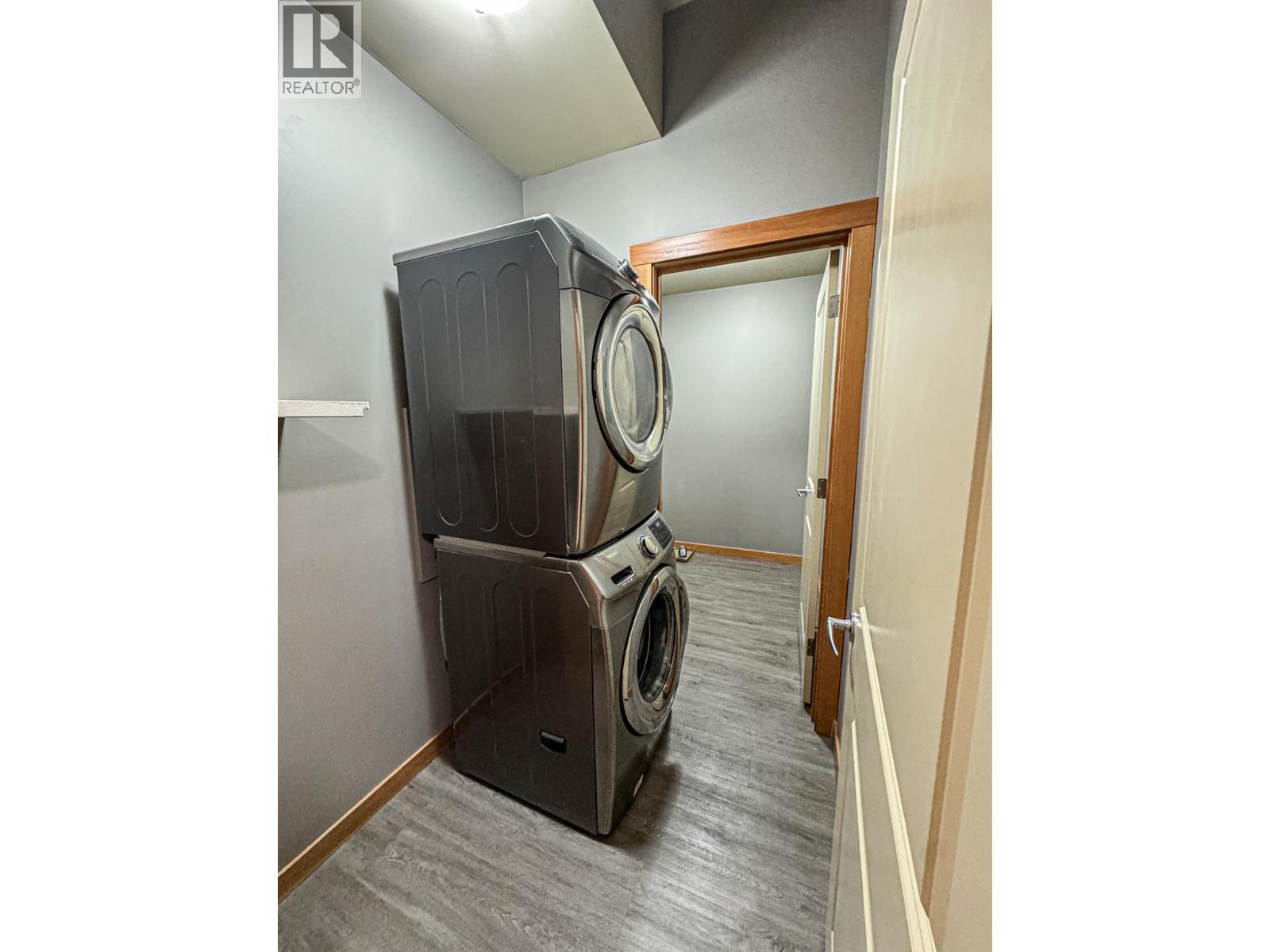 901 7TH Avenue Unit# 207, Invermere