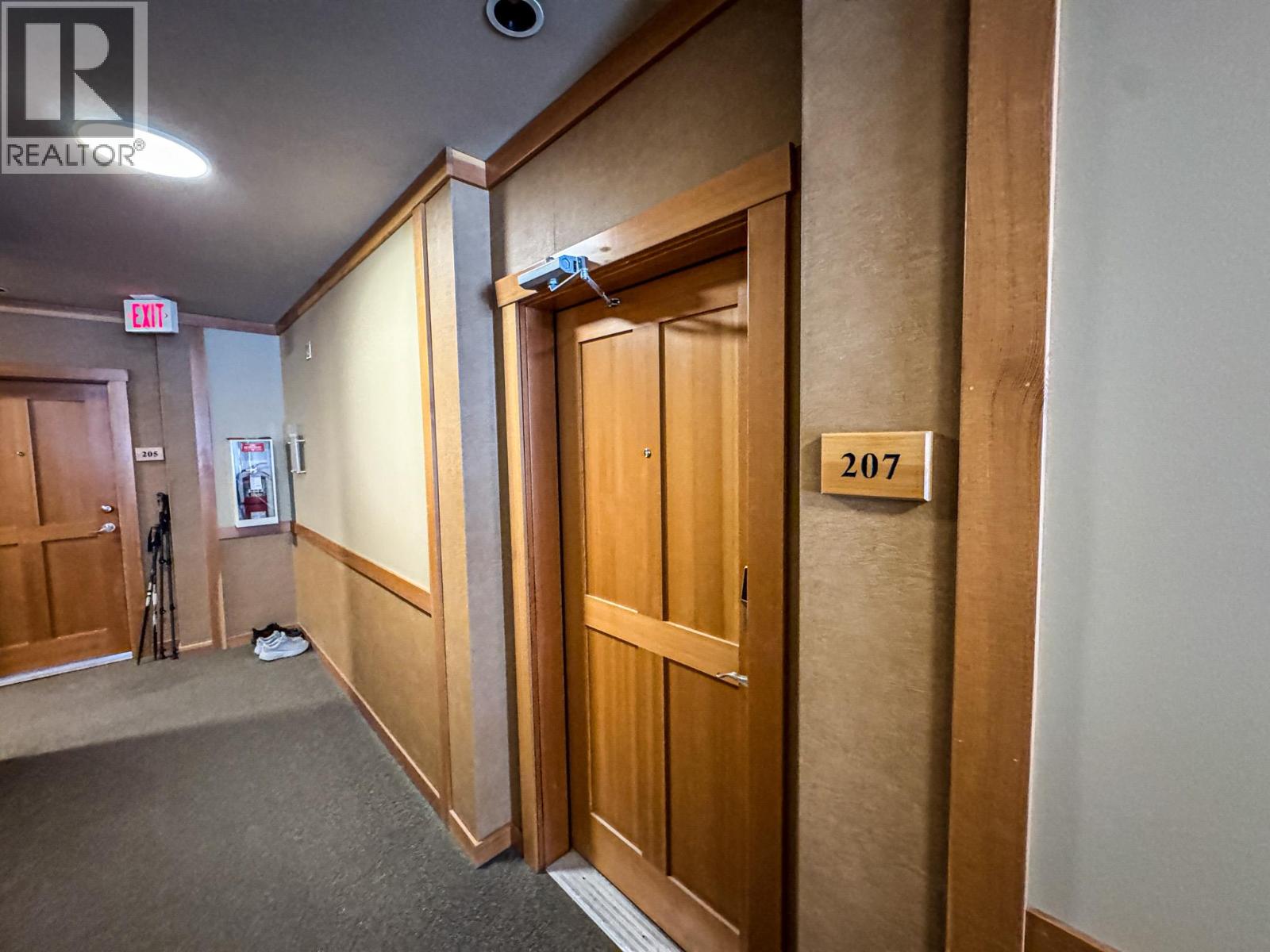 901 7TH Avenue Unit# 207, Invermere