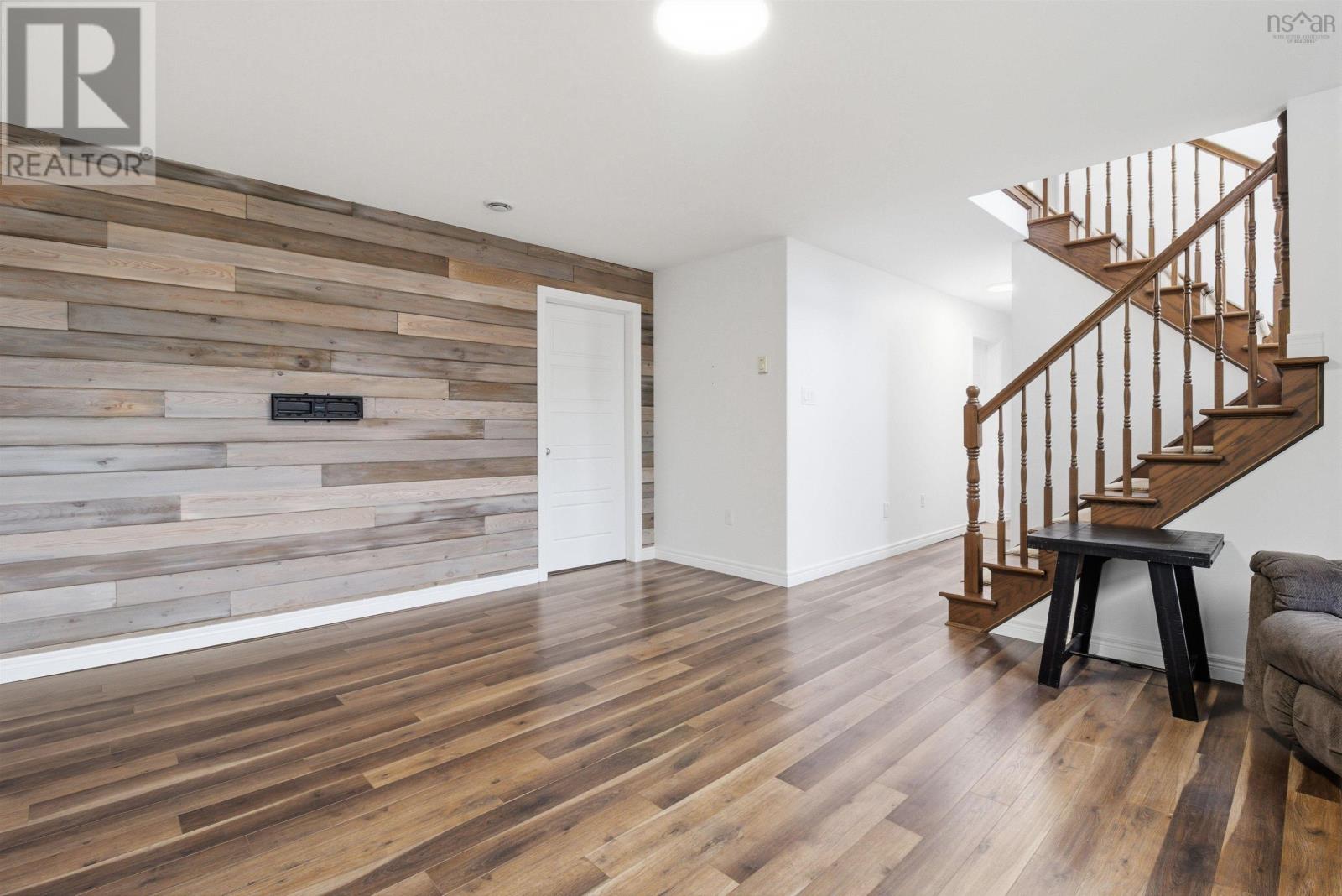 Property 18 of 48 of 30 Choice Drive