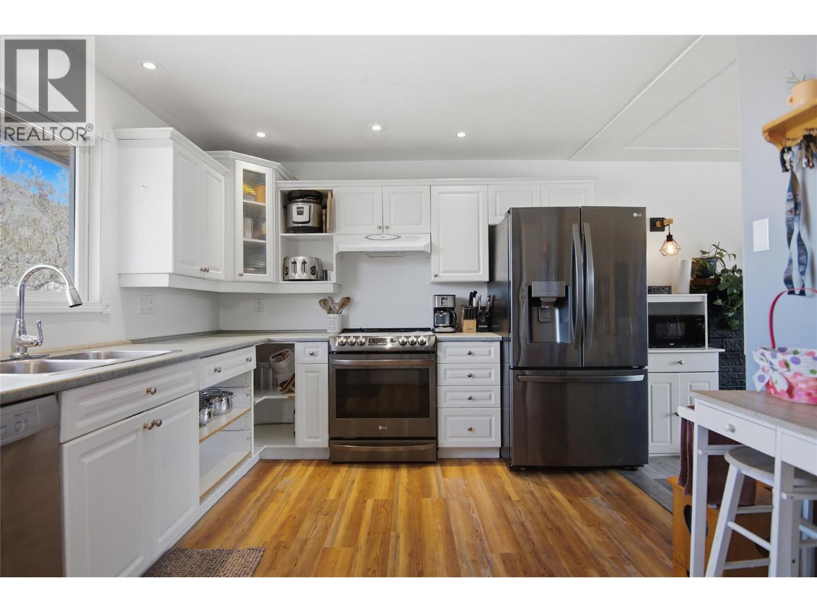 1178 BENTLEY PLACE - 15