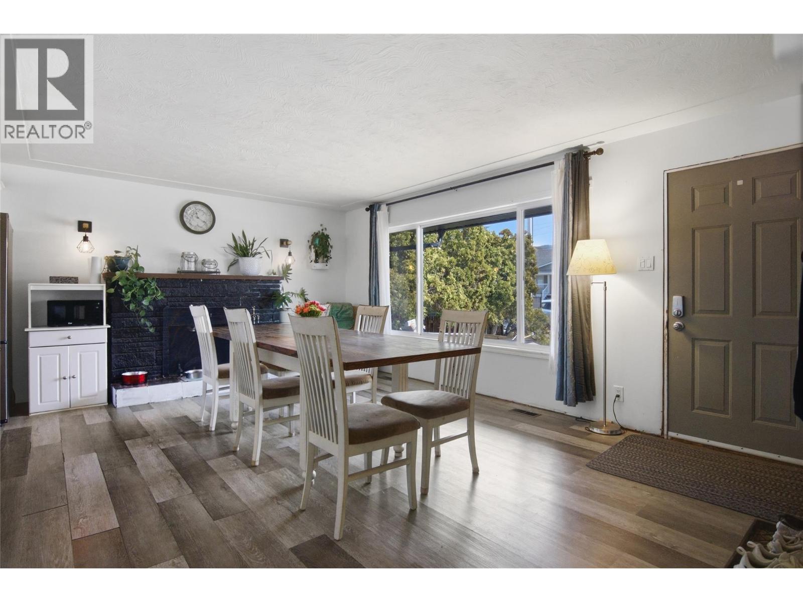 1178 BENTLEY PLACE - 12