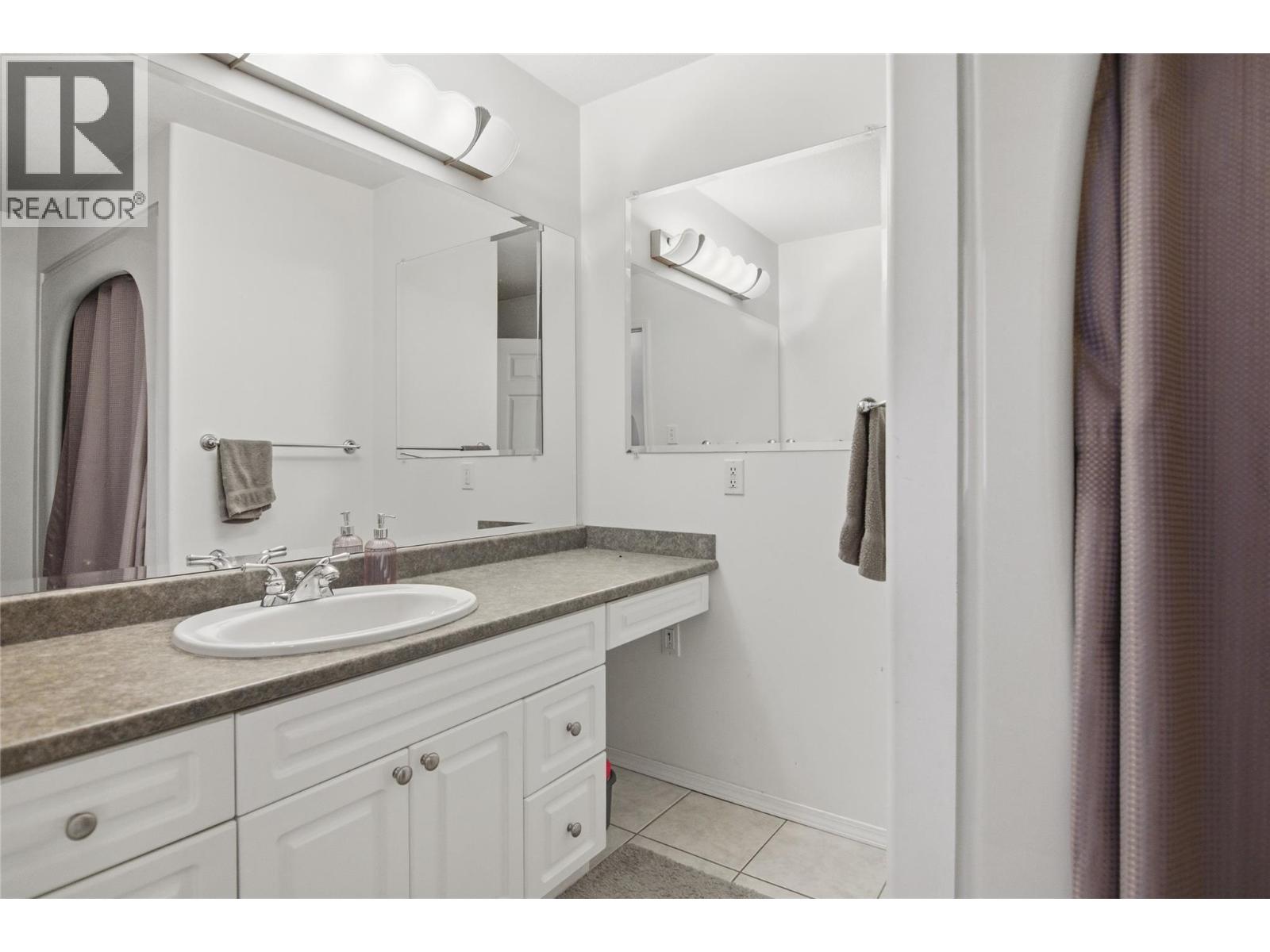 1178 BENTLEY PLACE - 29