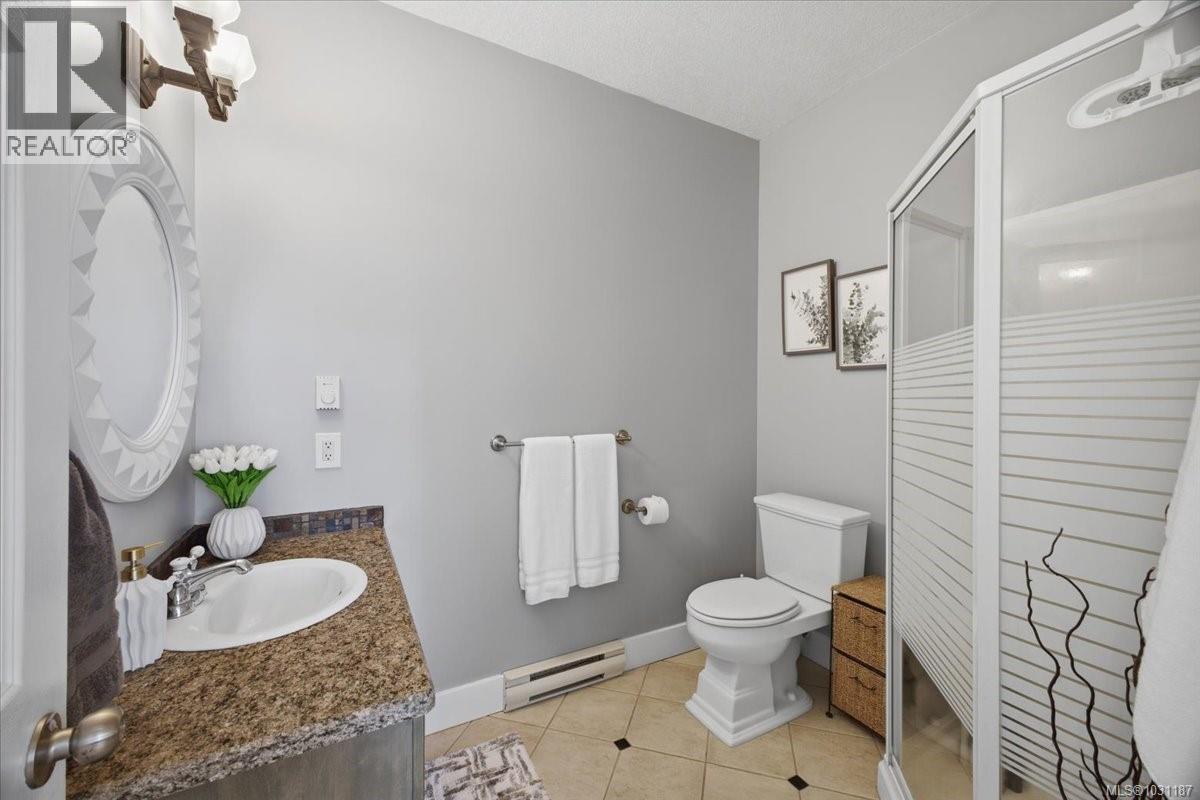 1971 Woodridge Rd, Nanaimo